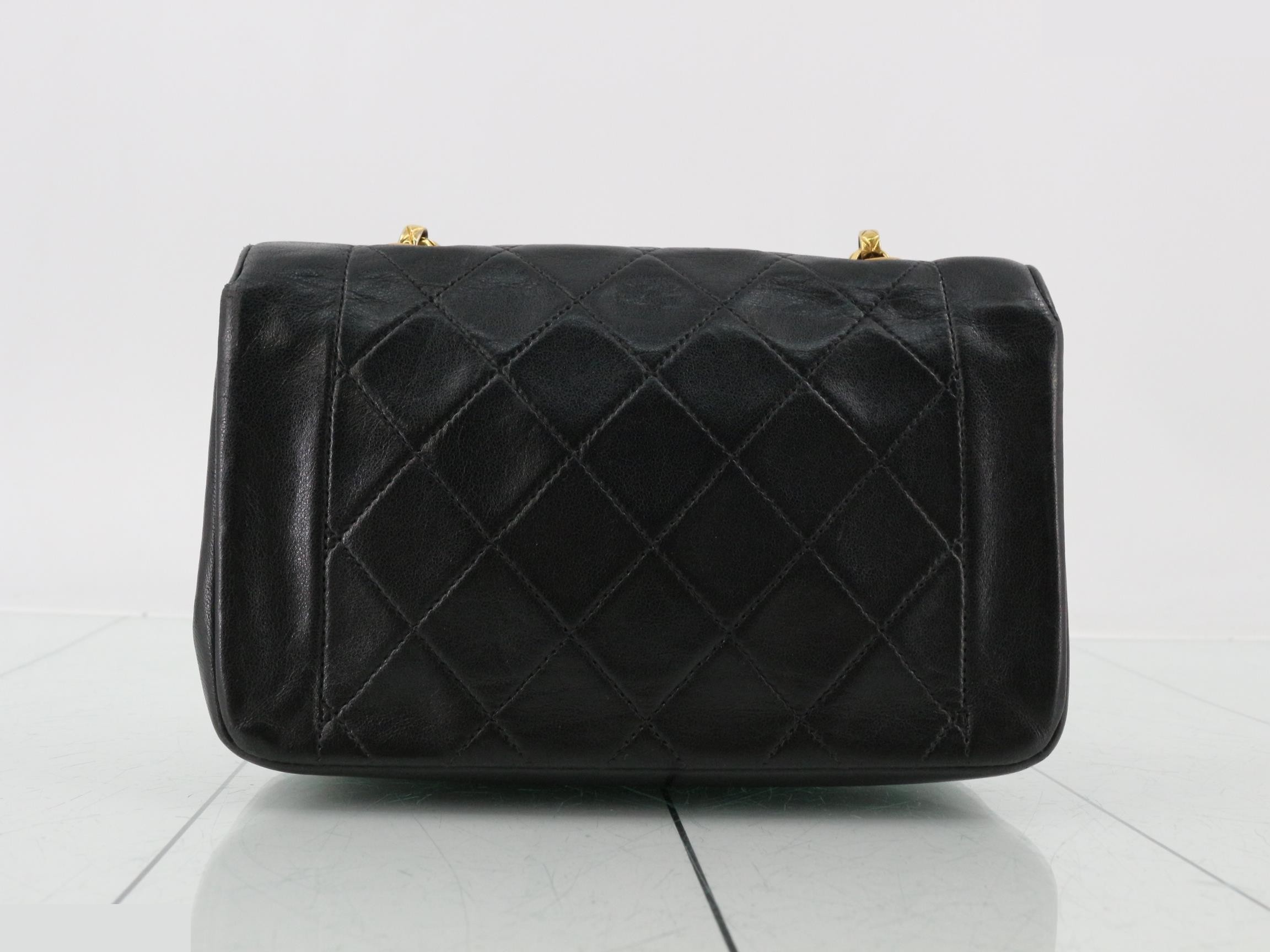 Lambskin Bijou Chain Shoulder Bag, Unit 1 — view 2