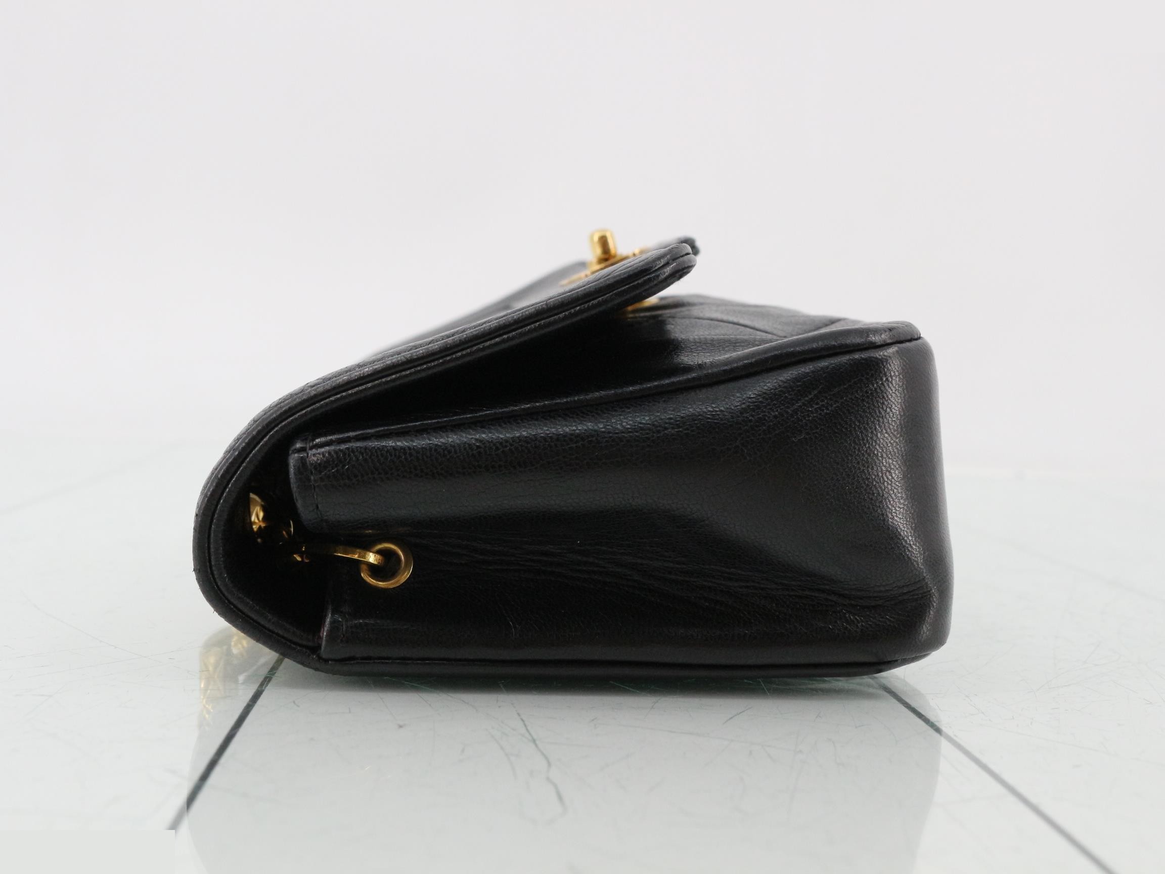 Lambskin Bijou Chain Shoulder Bag, Unit 1 — view 4