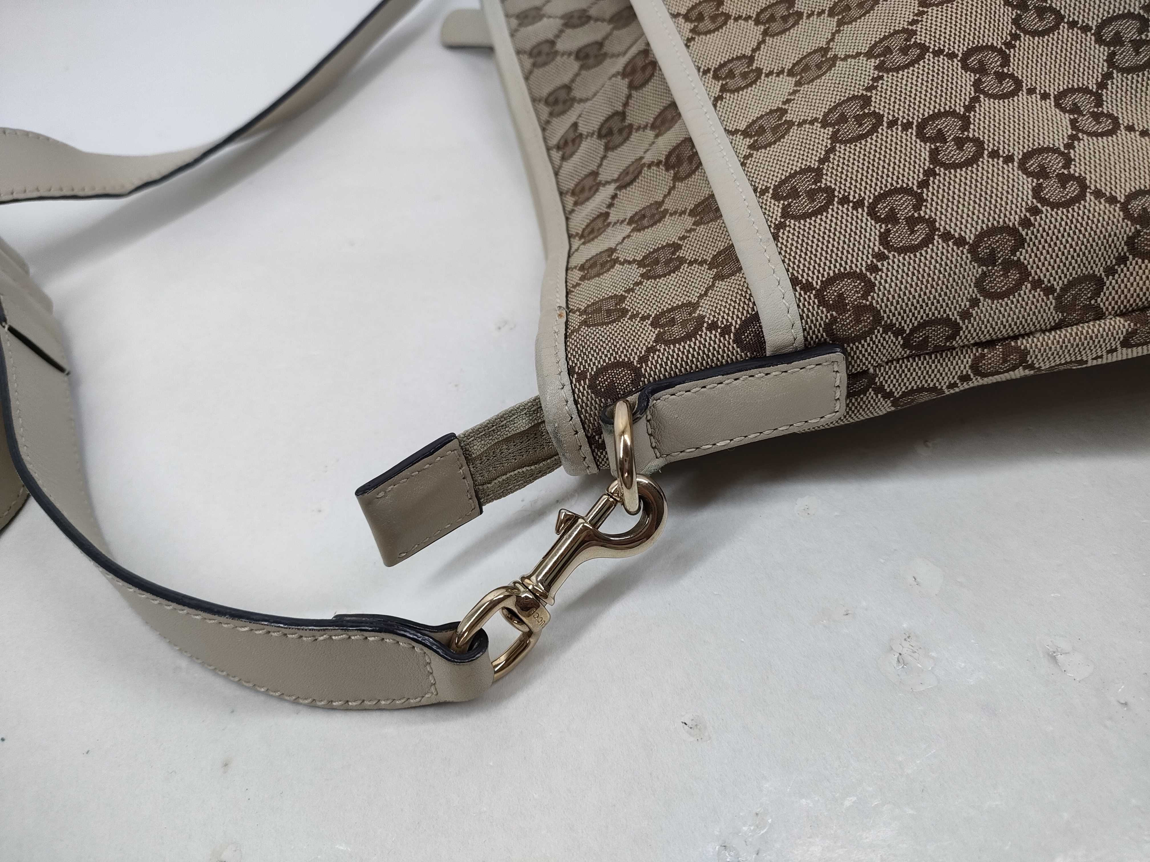 GG Canvas 338924 Shoulder Bag — view 5