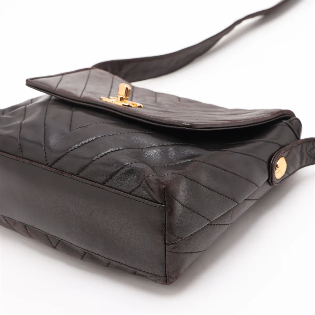 V-stitch lambskin shoulder bag, chevron pattern, black with gold hardware, 3179393, serial number 3. — view 3