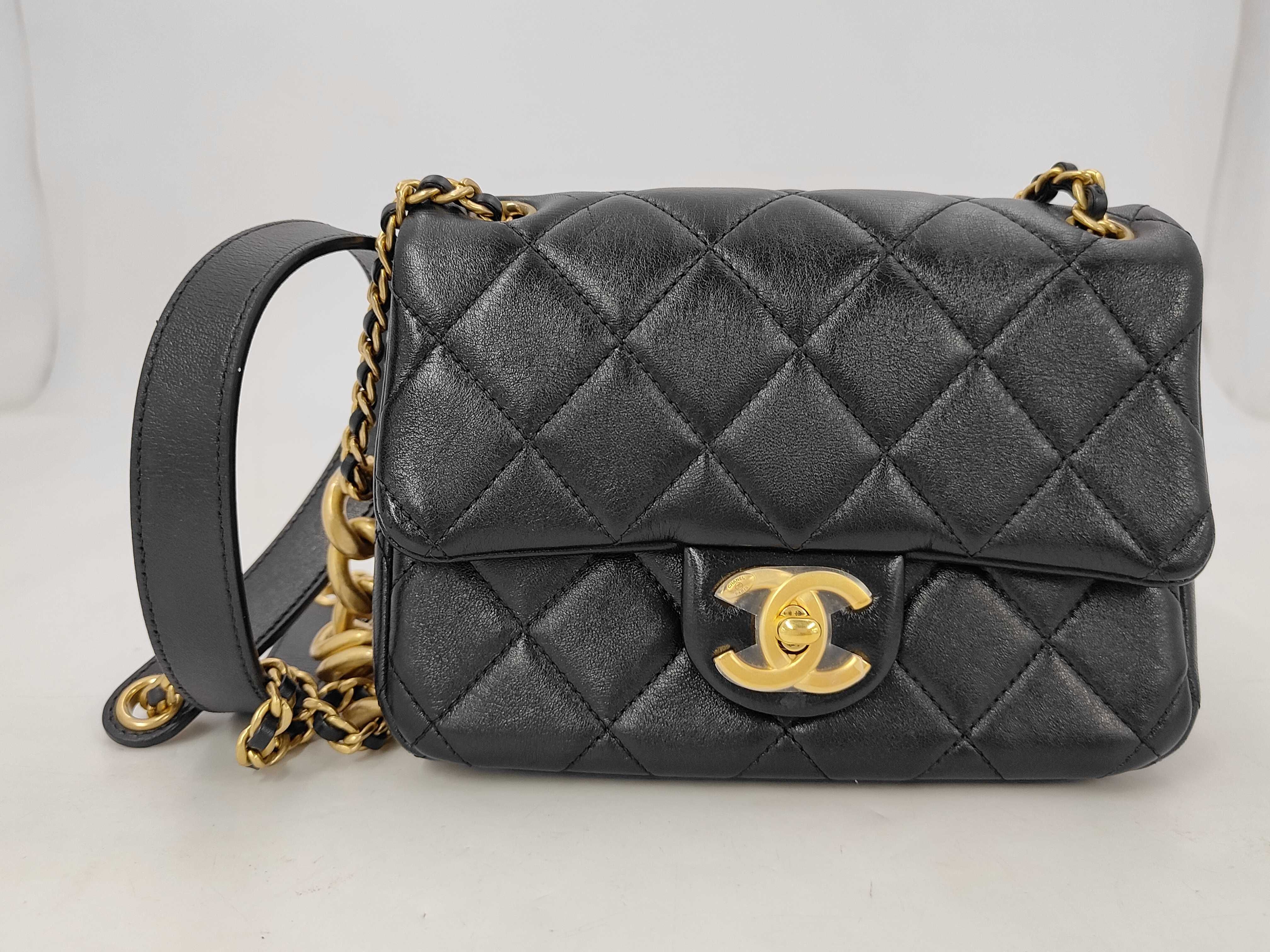 Mini Matelassé Lambskin Chain Shoulder Bag