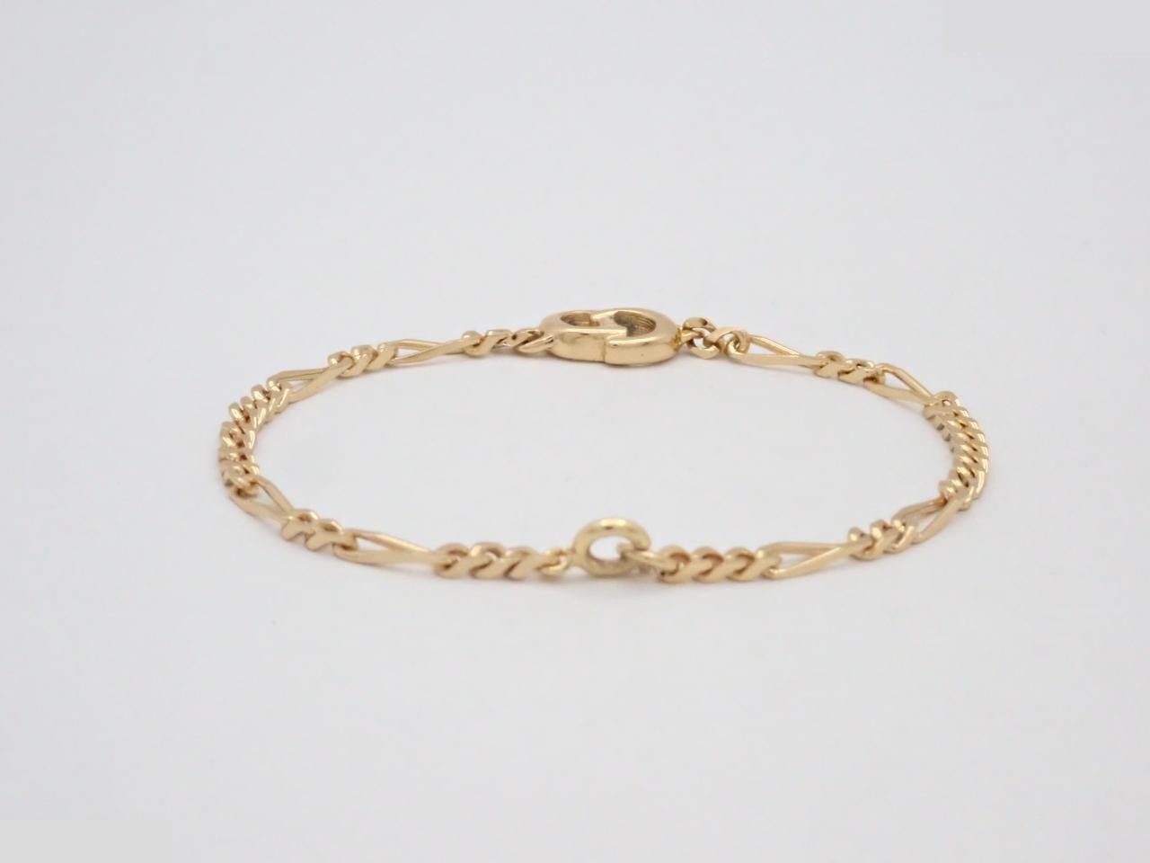 Other items in the line: Precious metal bracelets and bangles (metal), wrist circumference approximately 17.5 cm. — view 2