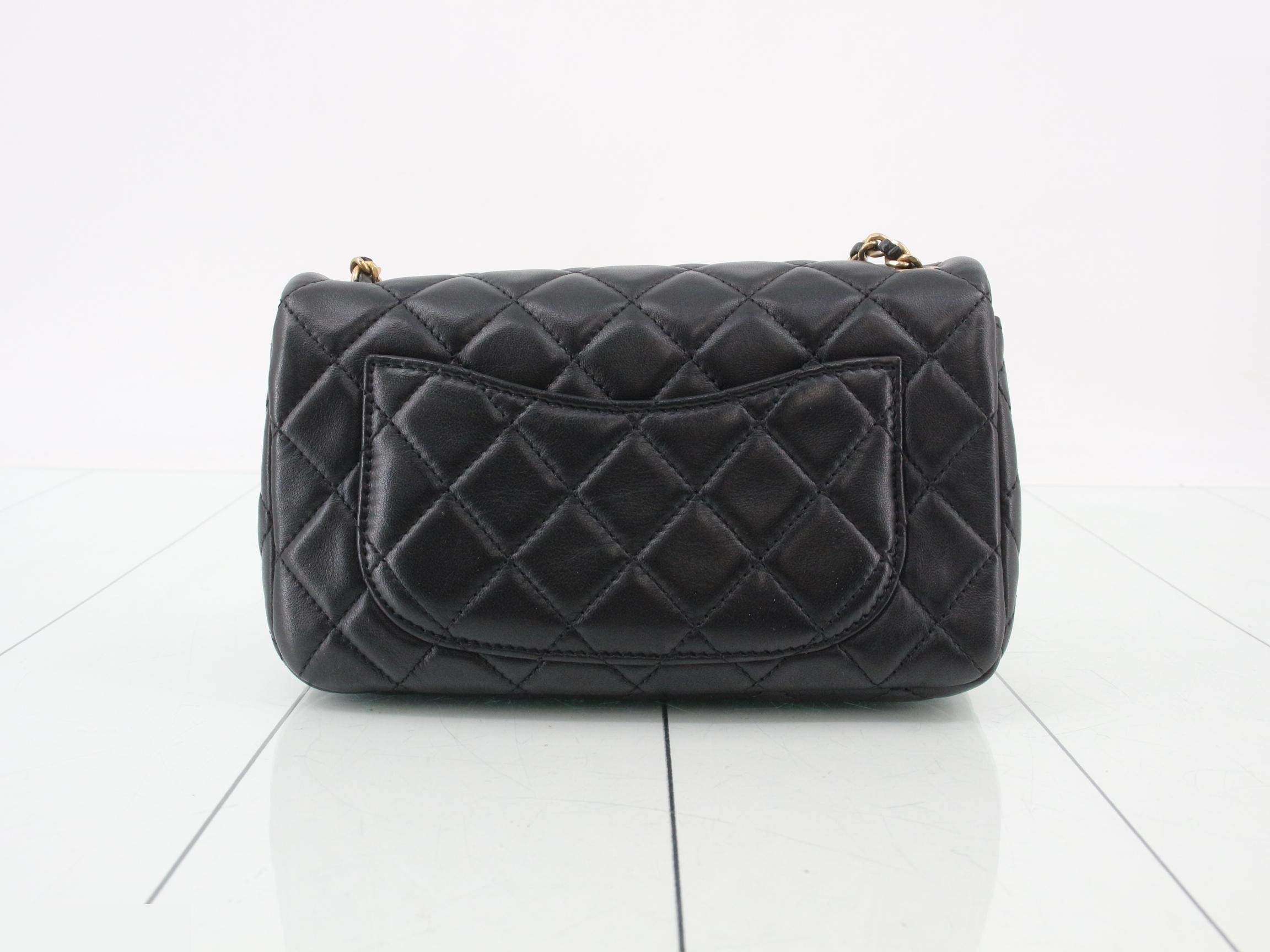 Matelassé Lambskin Turnlock Chain Shoulder Bag — view 2