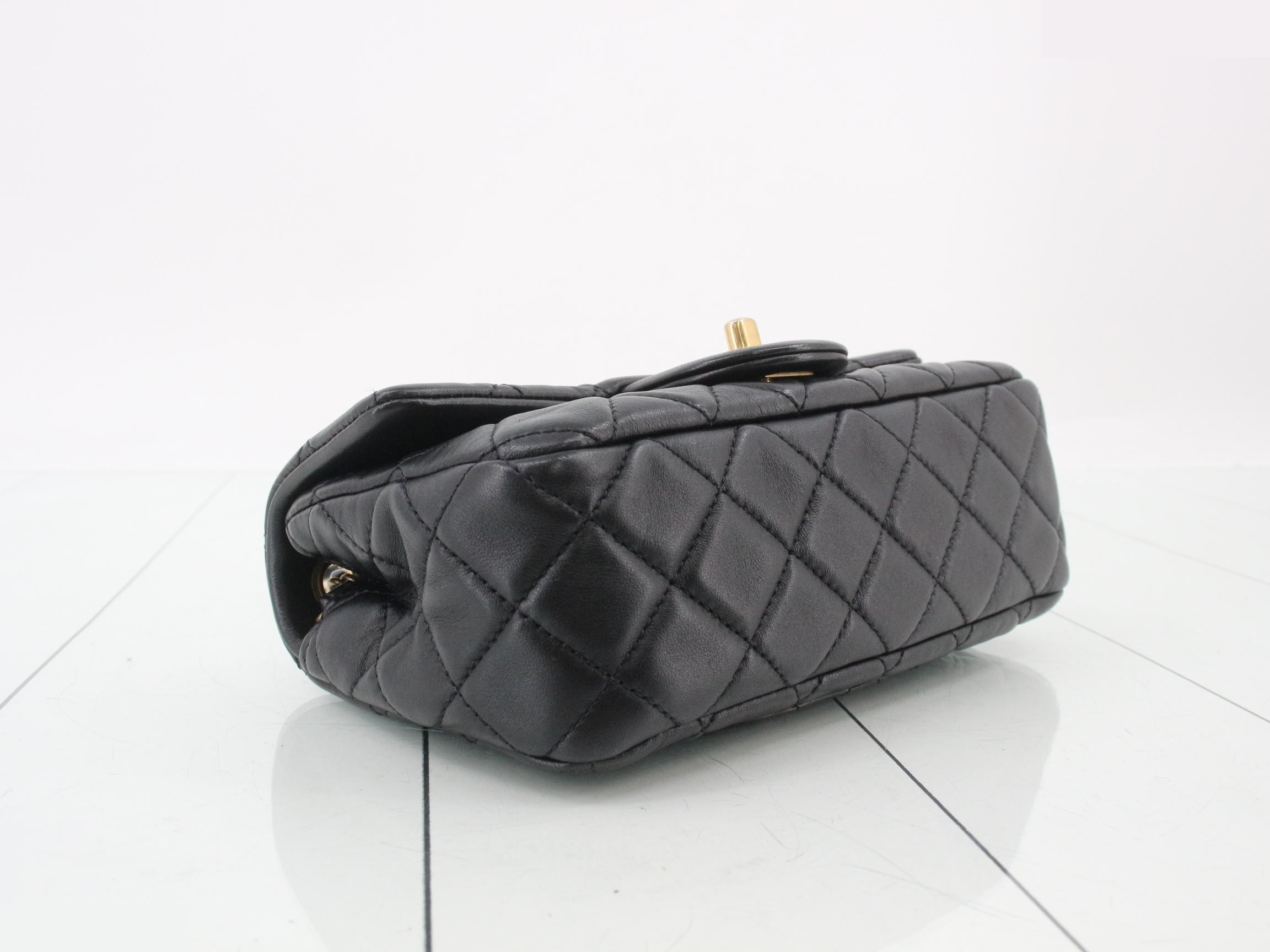 Matelassé Lambskin Turnlock Chain Shoulder Bag — view 5