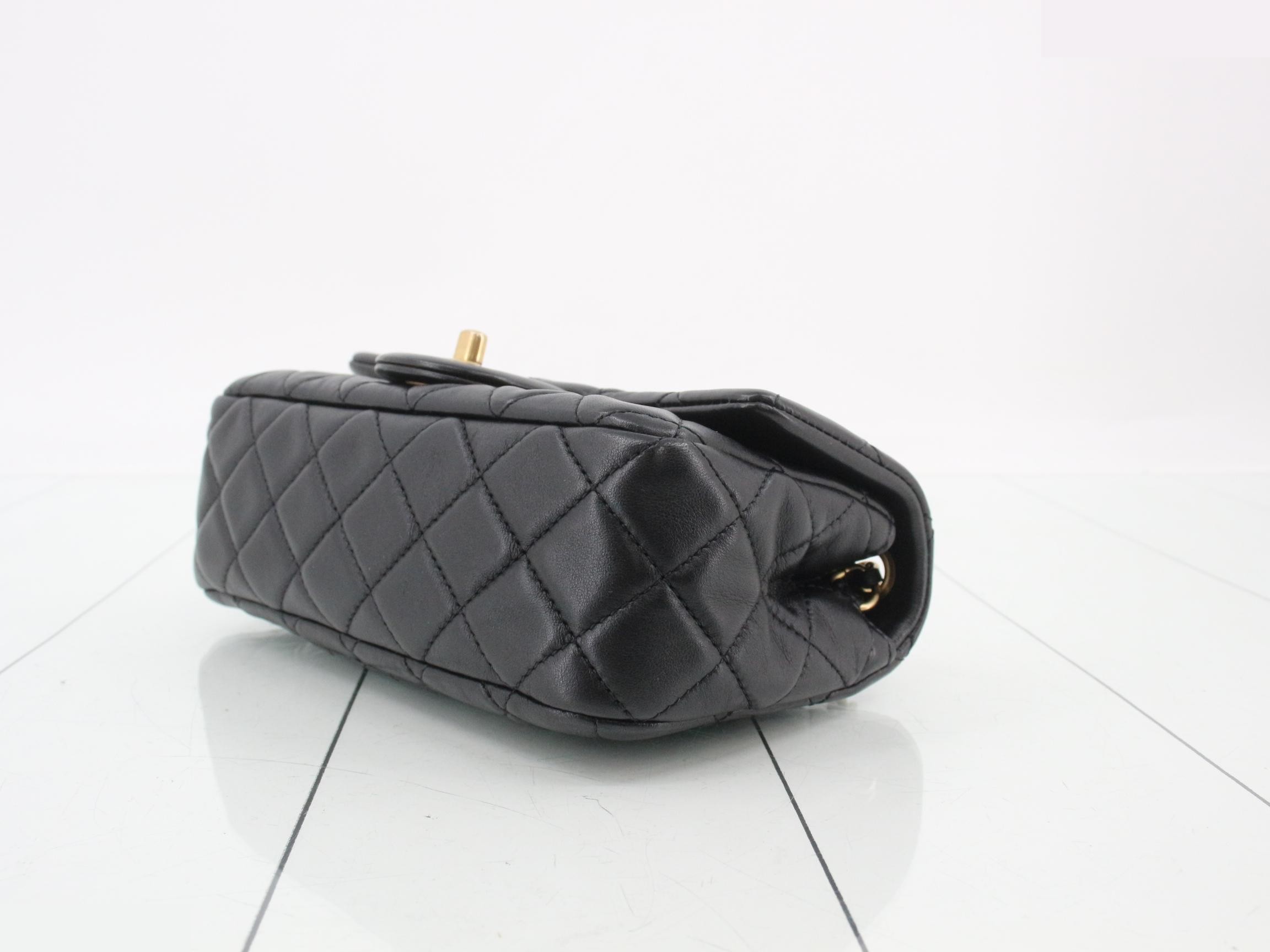Matelassé Lambskin Turnlock Chain Shoulder Bag — view 6