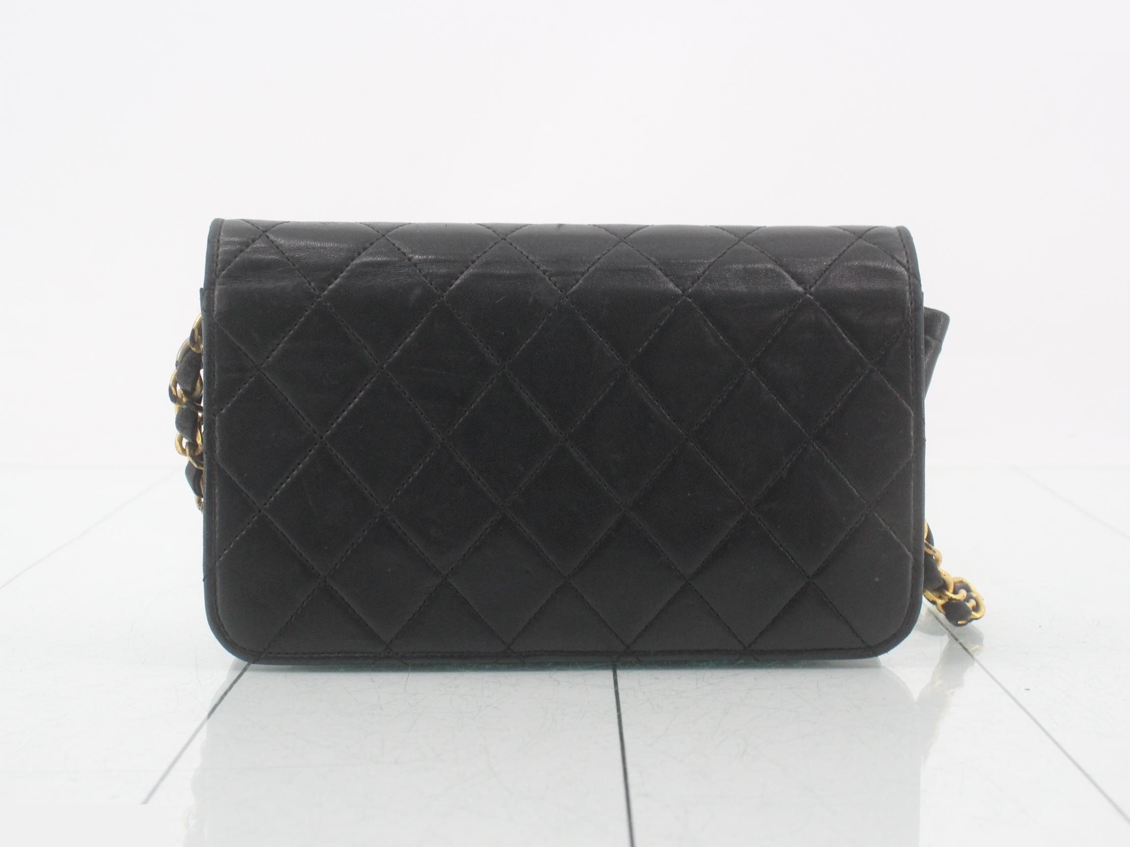 Push-lock chain shoulder bag, item number 7. — view 2
