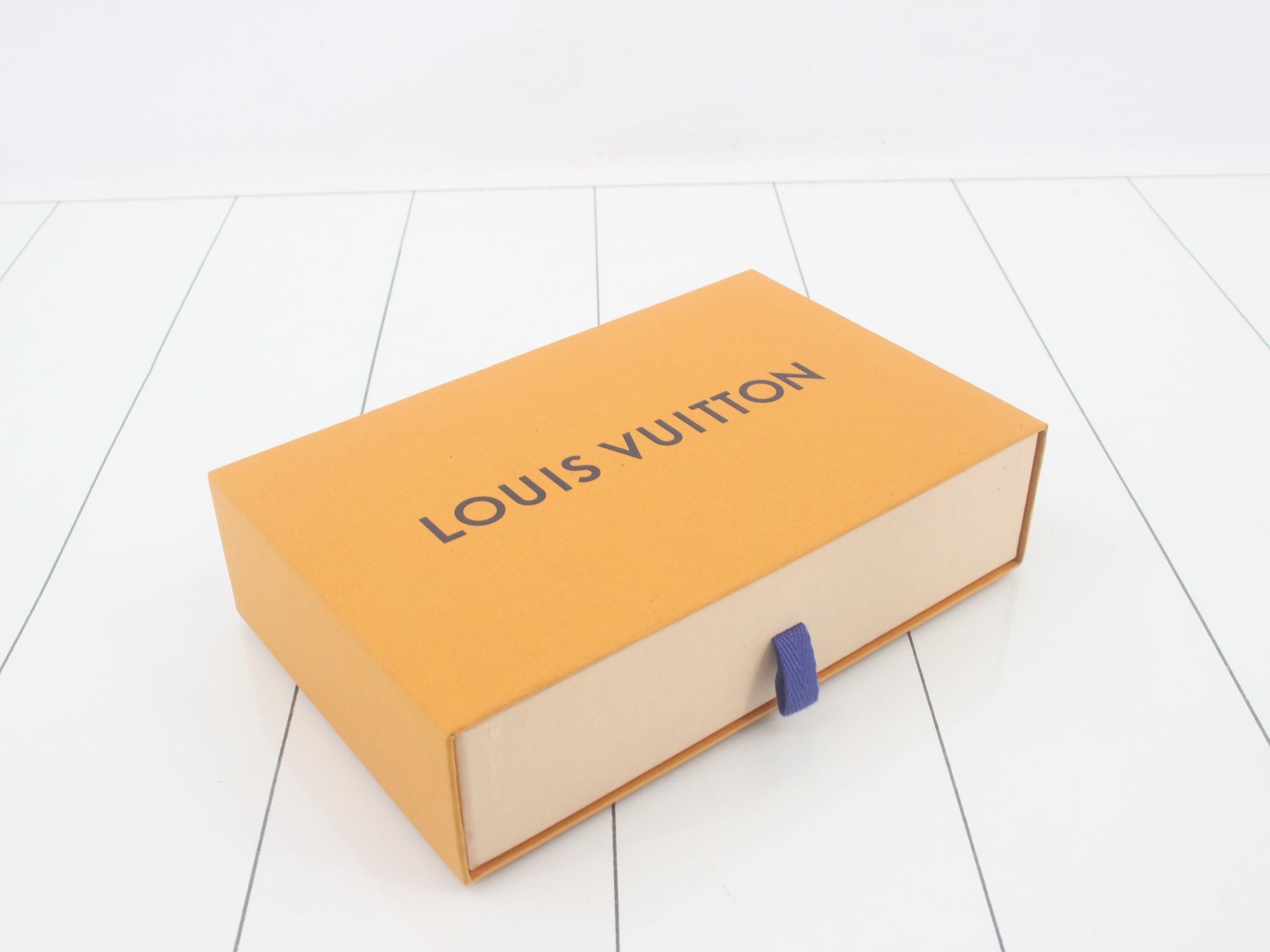 Zippy Wallet, Purple — view 5