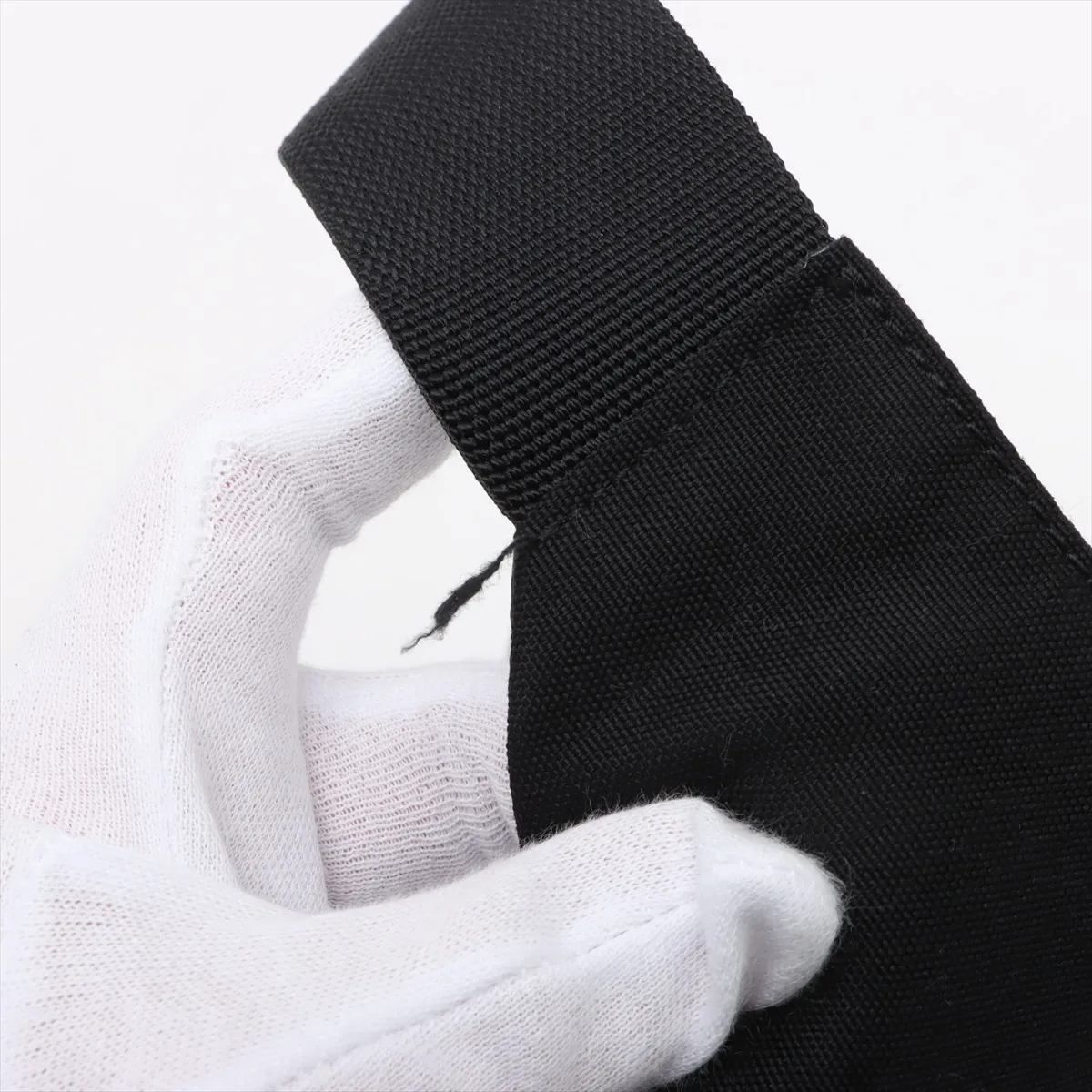 Nux Nylon Body Bag Black x Khaki 581375 — view 15