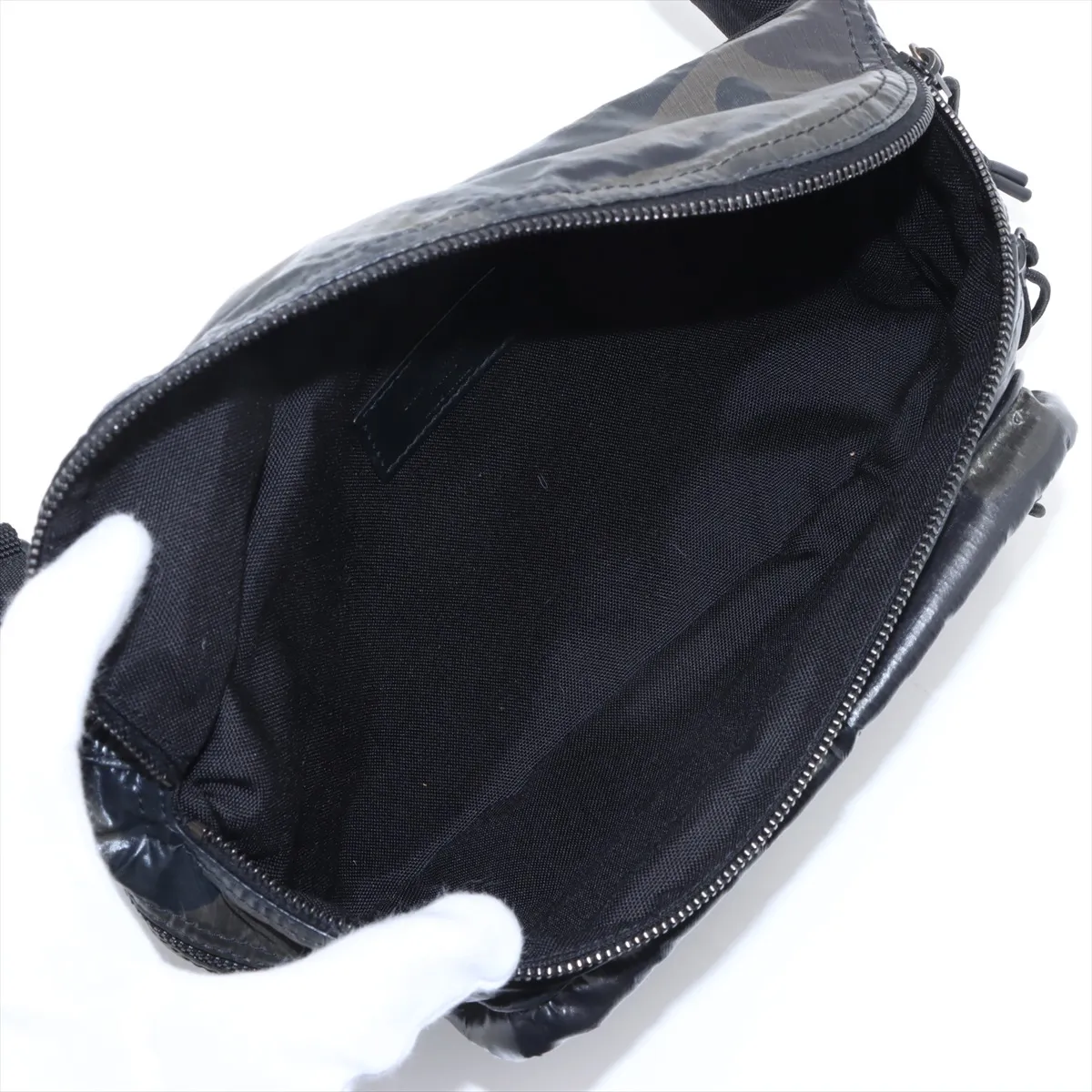 Nux Nylon Body Bag Black x Khaki 581375 — view 6