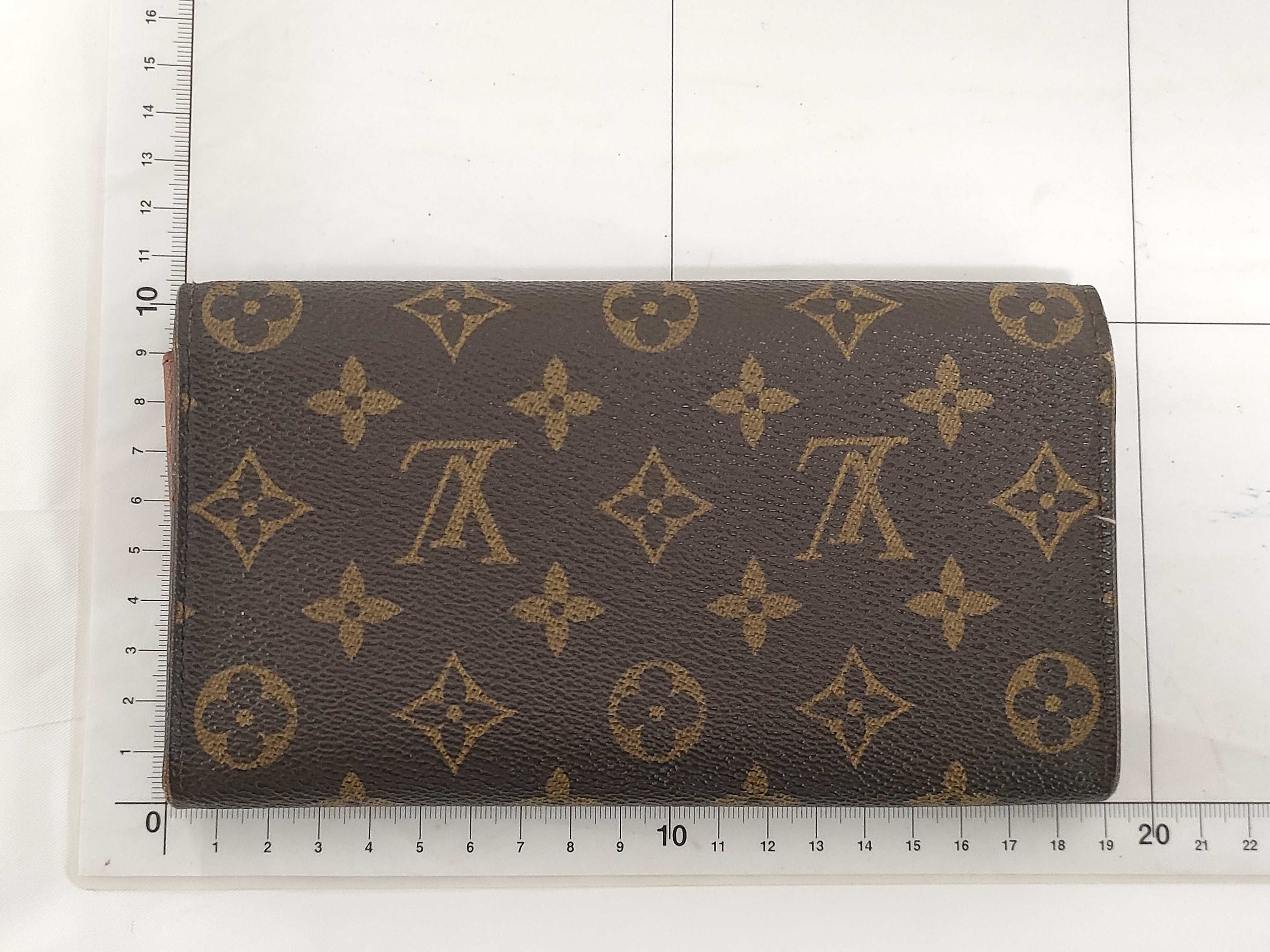 Monogram Portefeuille Sarah Wallet — view 2