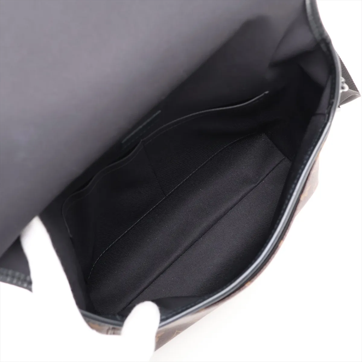 Monogram Macassar Magnetic Messenger Bag M45557 (Serial Number Unknown) Brown x Black — view 6