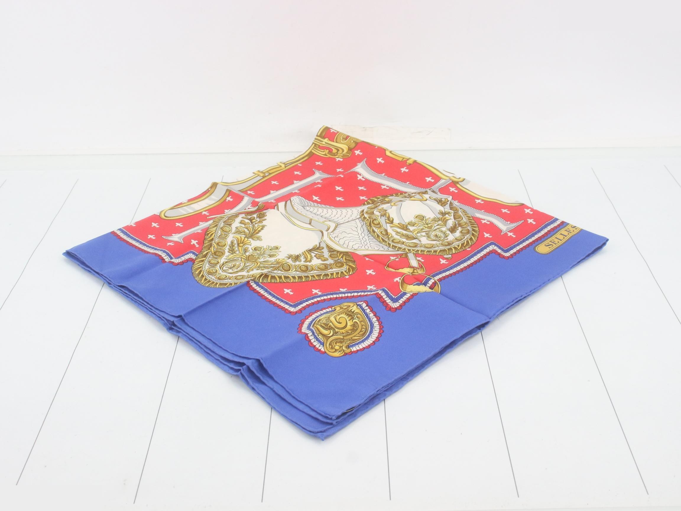 Carre 90 Blue x Red — view 2