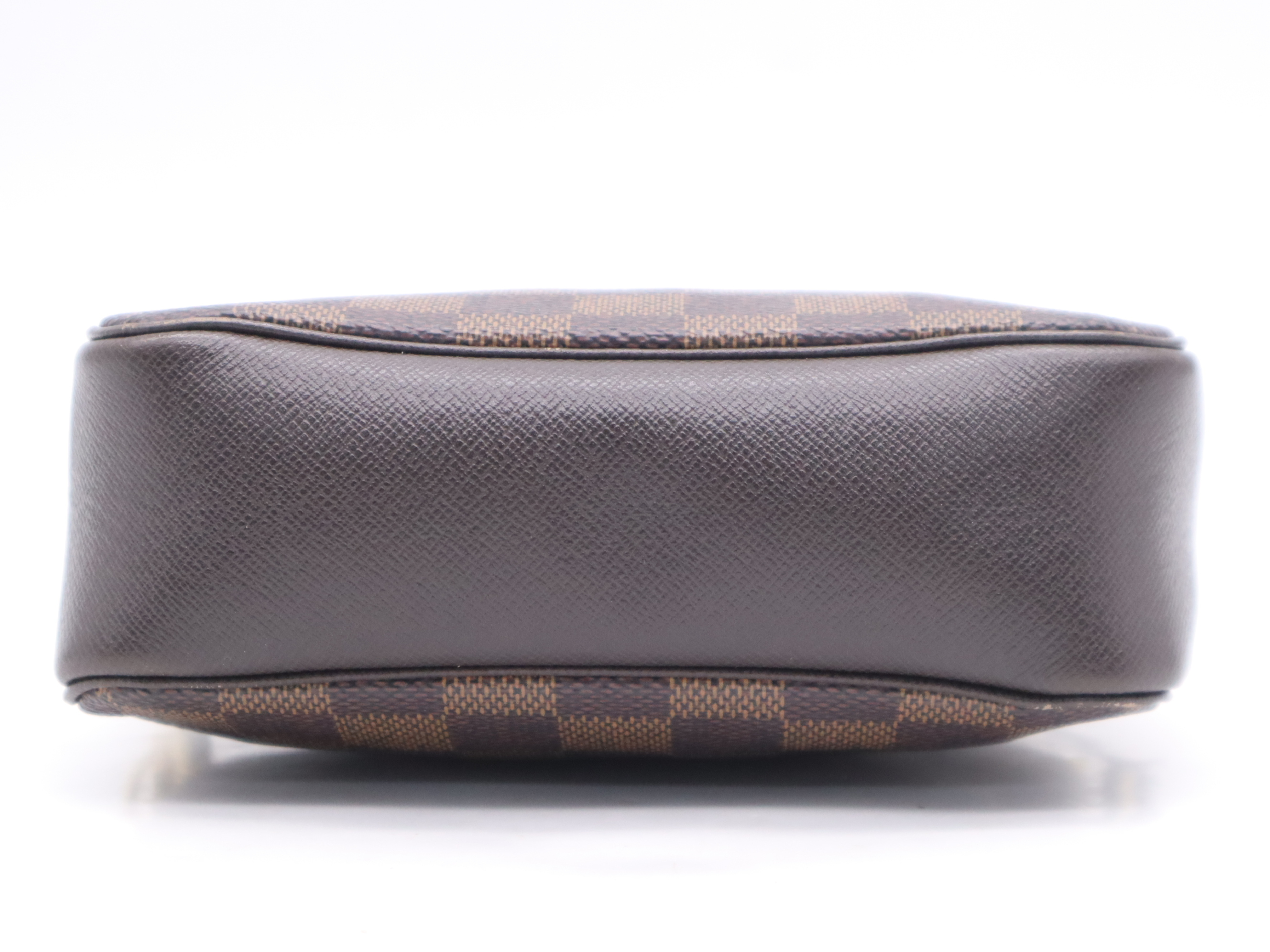 N51982 Damier Trouse Makeup Pouch — view 4