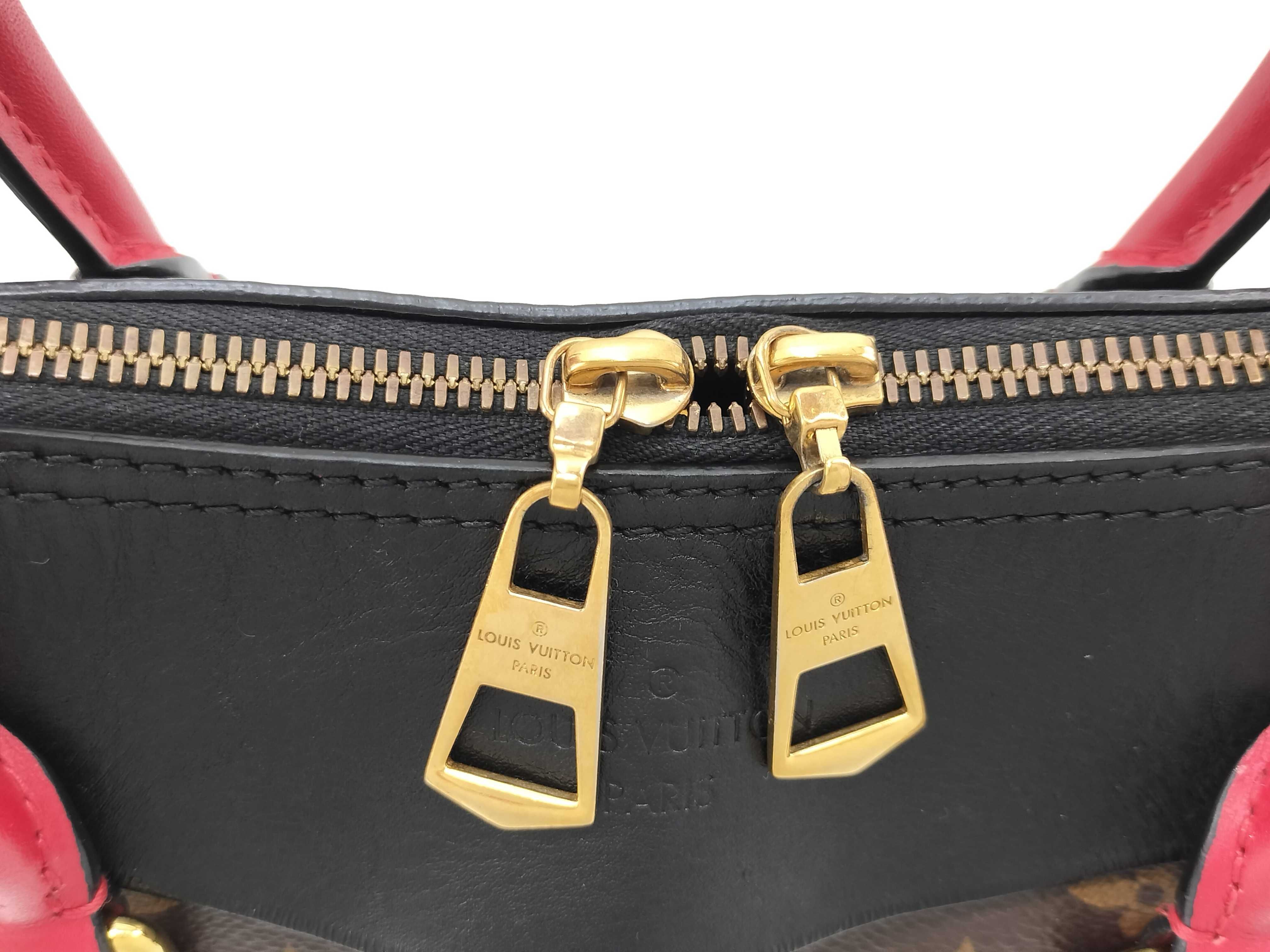Monogram Louis Vuitton Monogram Hand Shoulder Bag Handbag — view 5