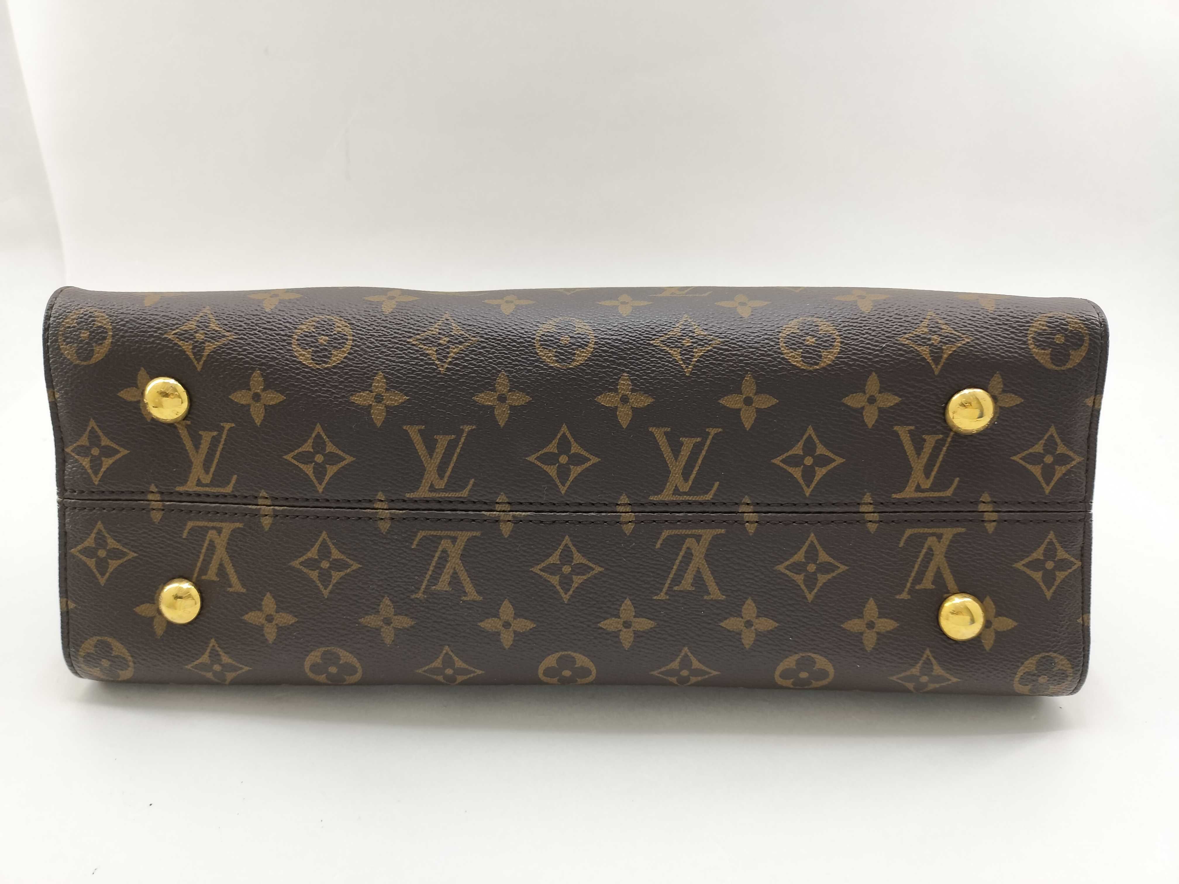 Monogram Louis Vuitton Monogram Hand Shoulder Bag Handbag — view 7
