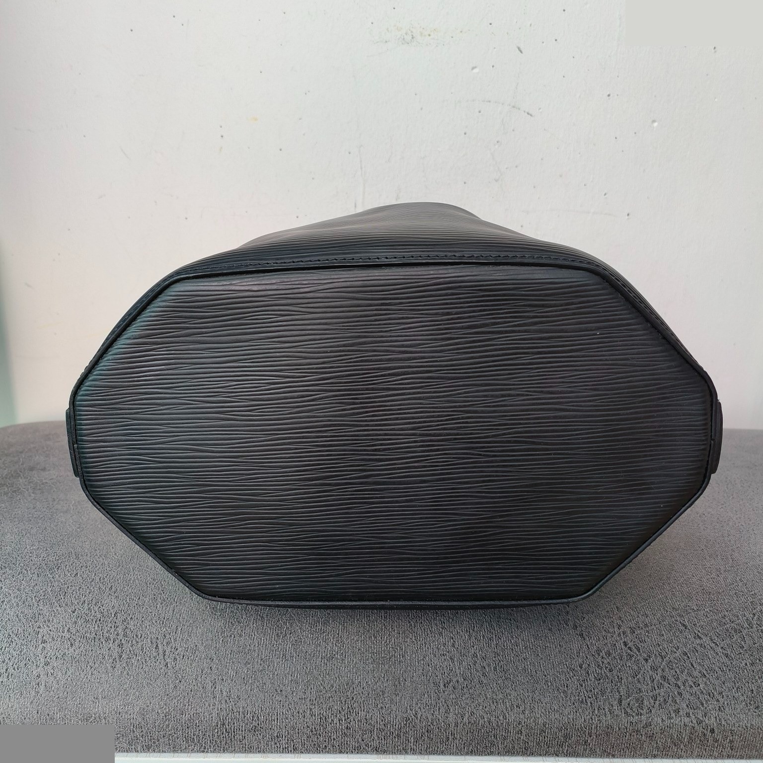 Twist Bucket Epi Noir 2 ways Bag — view 4
