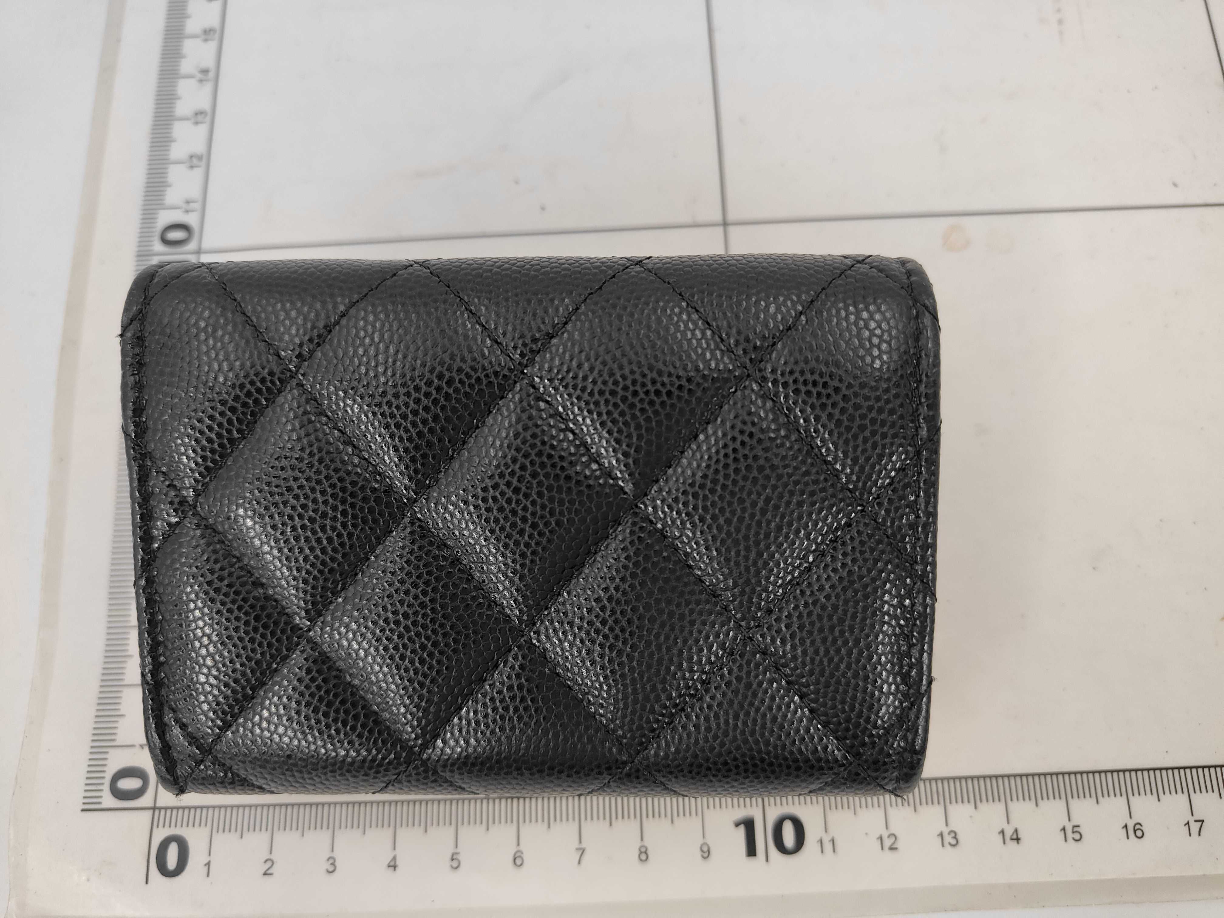Matelassé Tri-fold Wallet, Caviar Leather, Black, Random Pattern — view 2