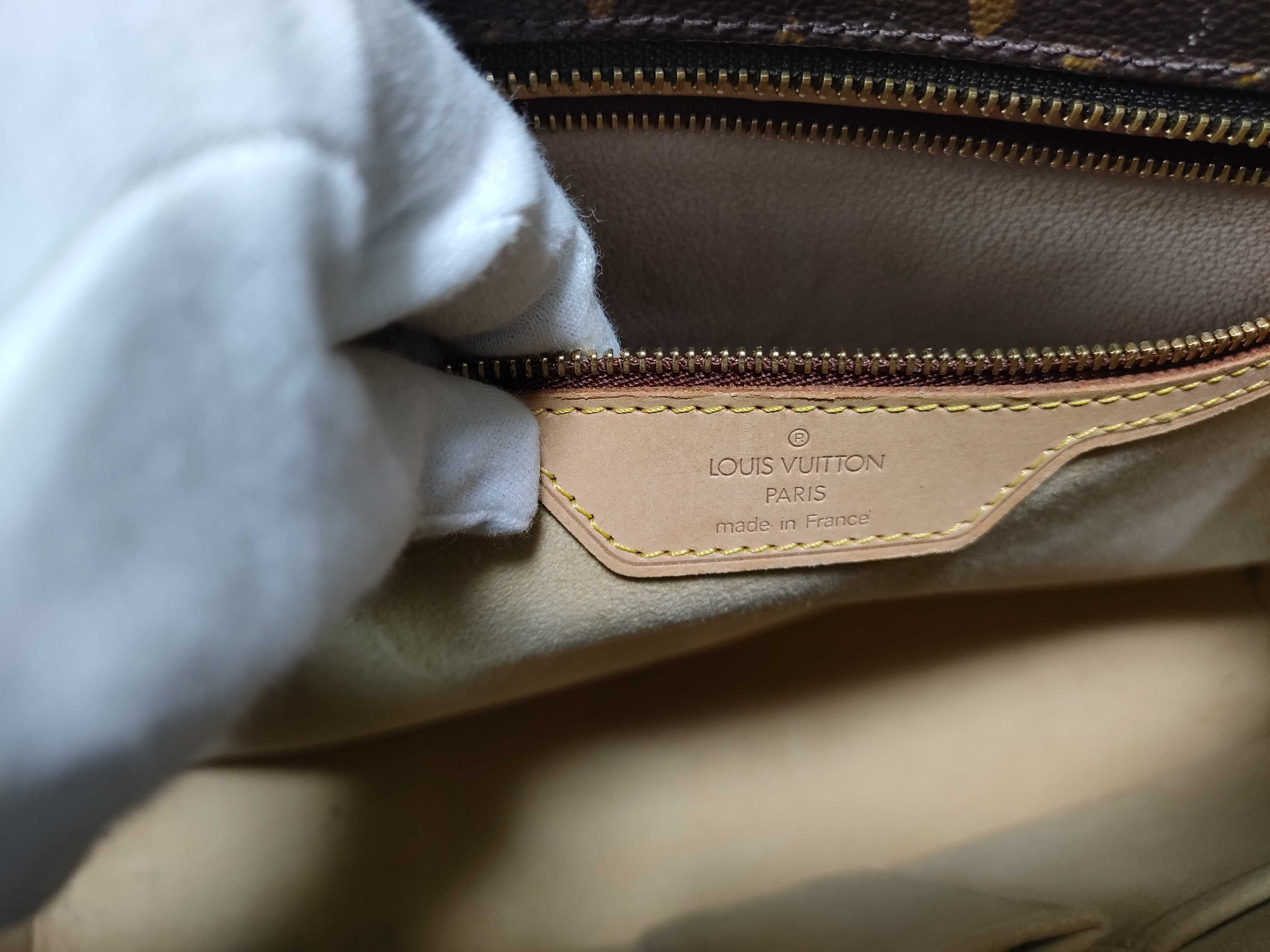 Monogram Louis Vuitton LV Luco Monogram Tote Bag — view 14