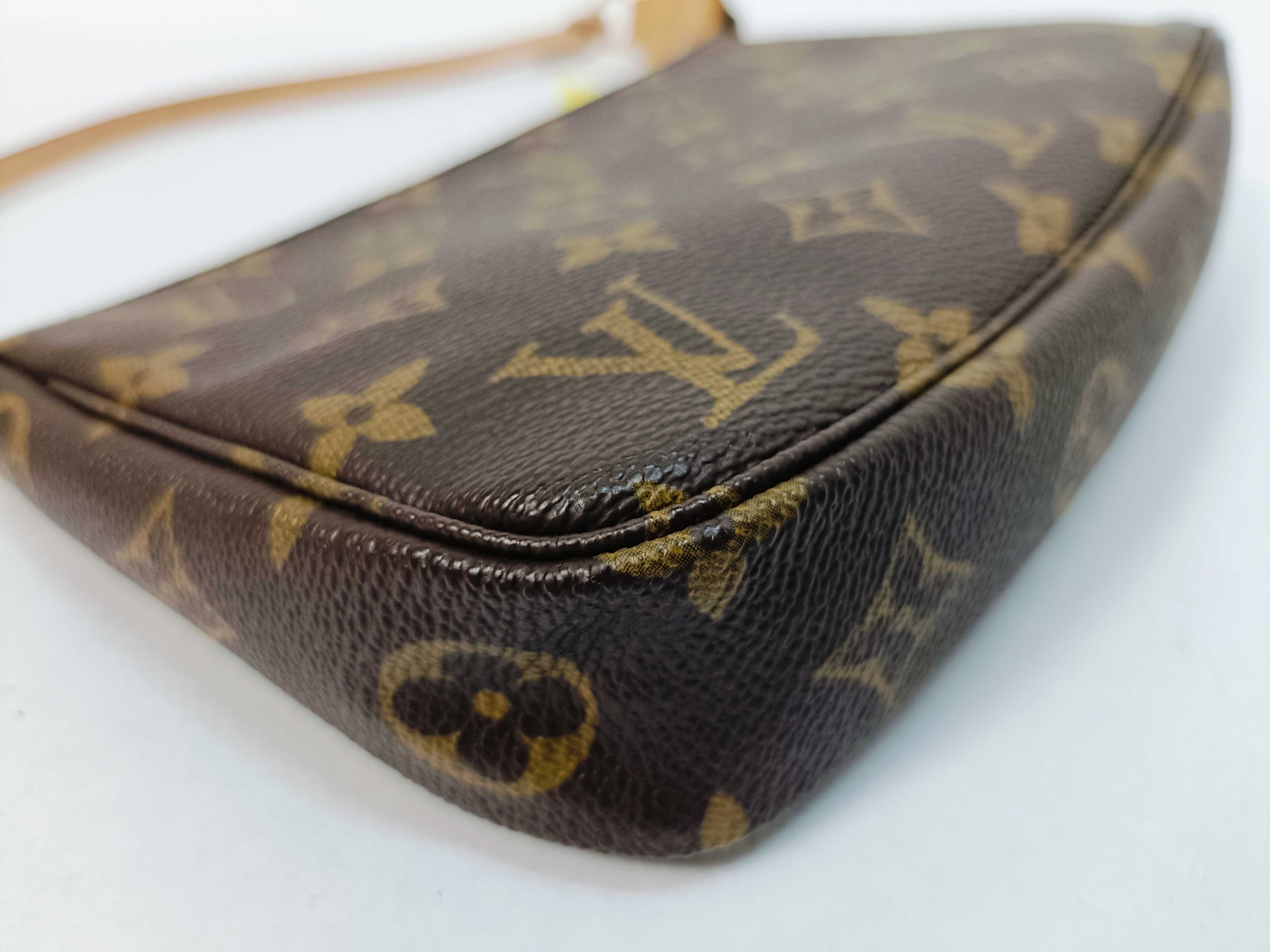 Monogram M51980 Pochette Accessoires Handbag — view 6