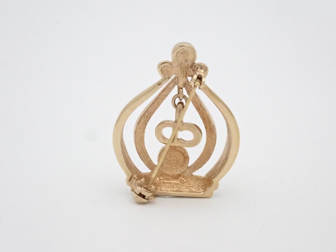 Other lines: Precious metals and brooches — view 2