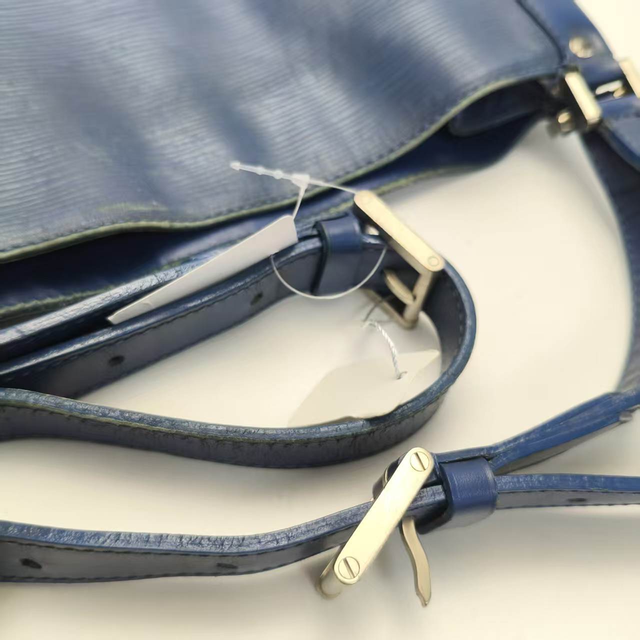 【*Shipped from: China*】LOUIS VUITTON Leather Shoulder Bag — view 13