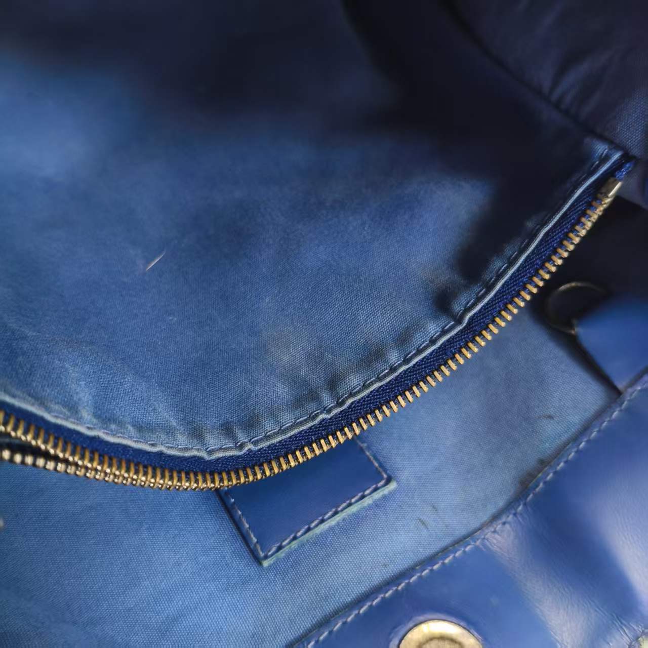【*Shipped from: China*】LOUIS VUITTON Leather Shoulder Bag — view 9
