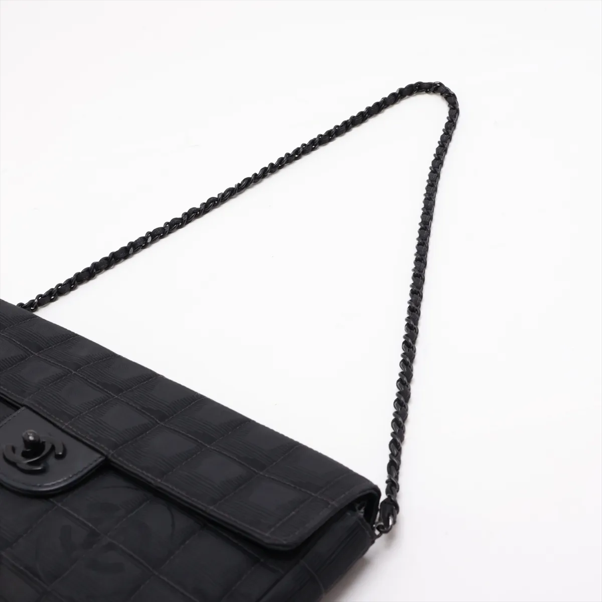New Travel Line Nylon Chain Shoulder Bag, Chocolate Bar, Black with Black Hardware, 6440534, Series 6 — view 5