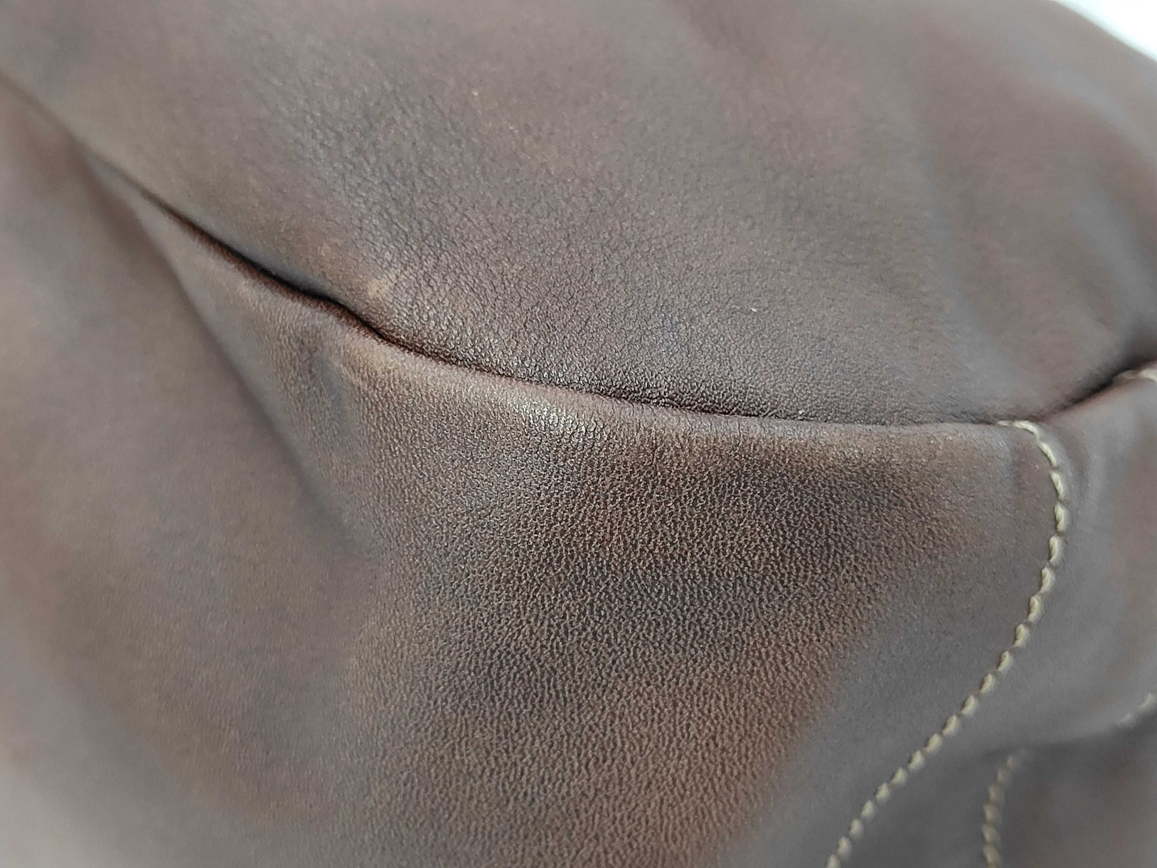 Soft Calf Gold Logo Hobo Shoulder Bag — view 4