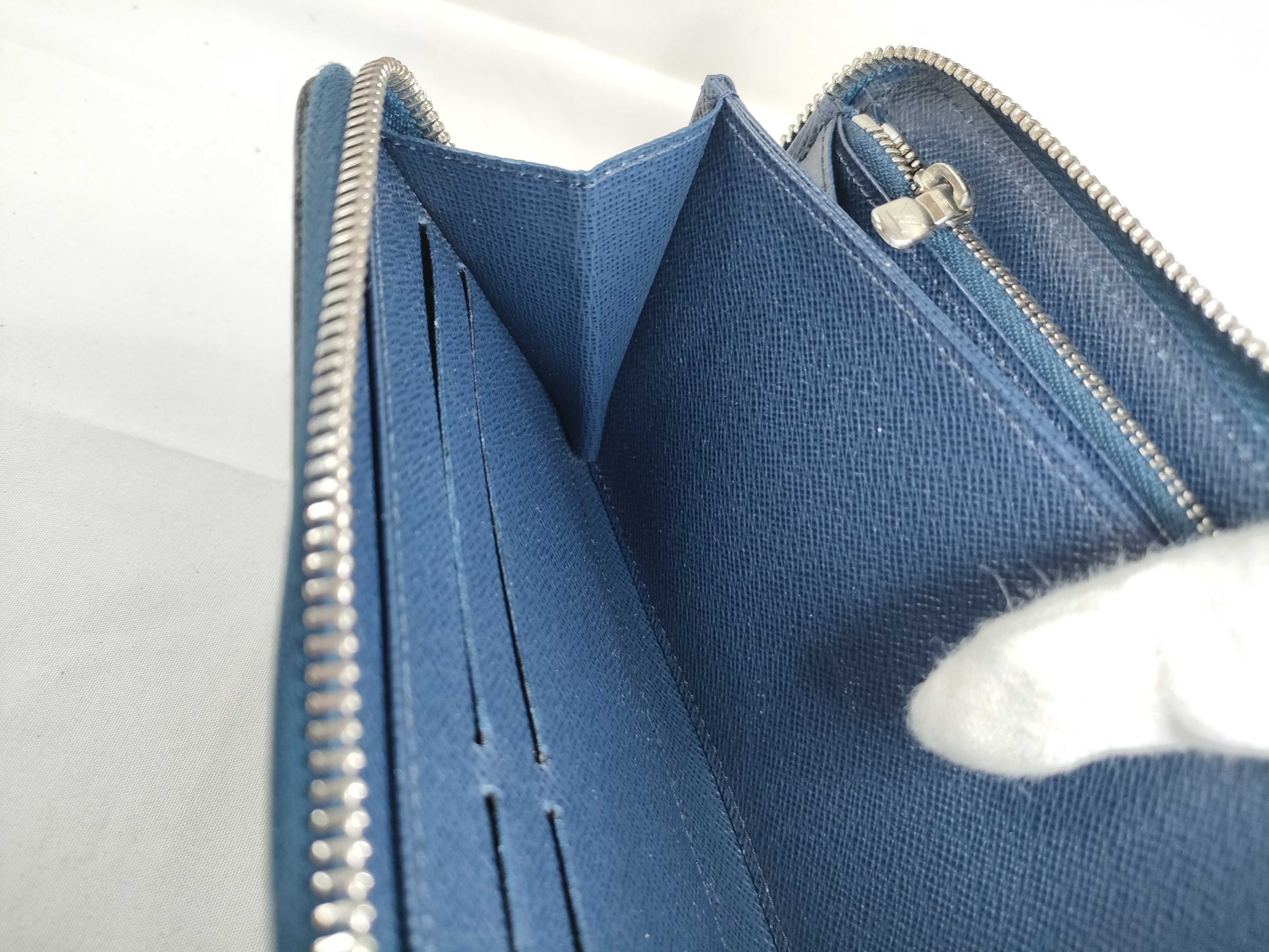 Epi Zippy Wallet Indigo Blue M61873 Wallet — view 9