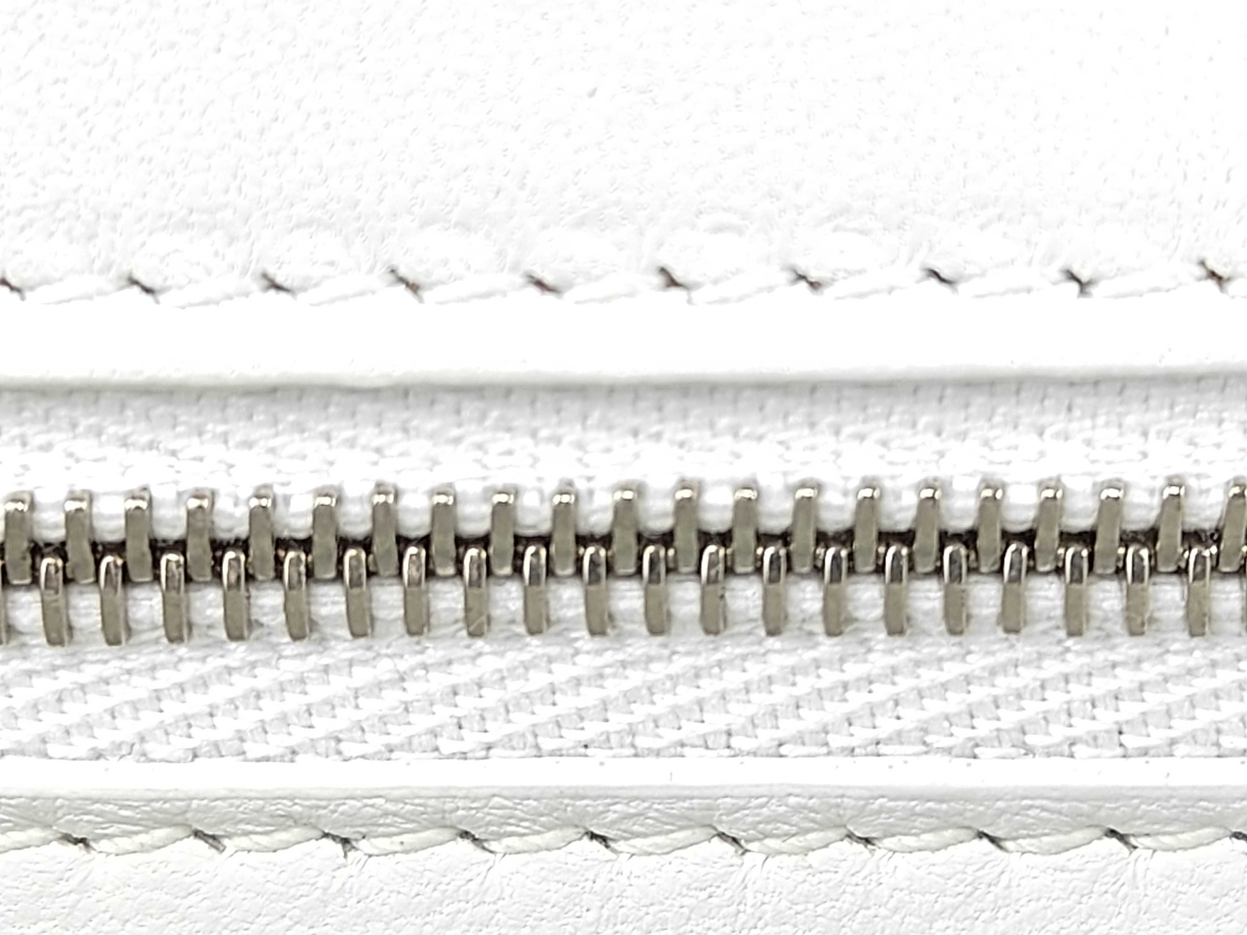 x Adidas Collaboration 2-Way White Handbag — view 8