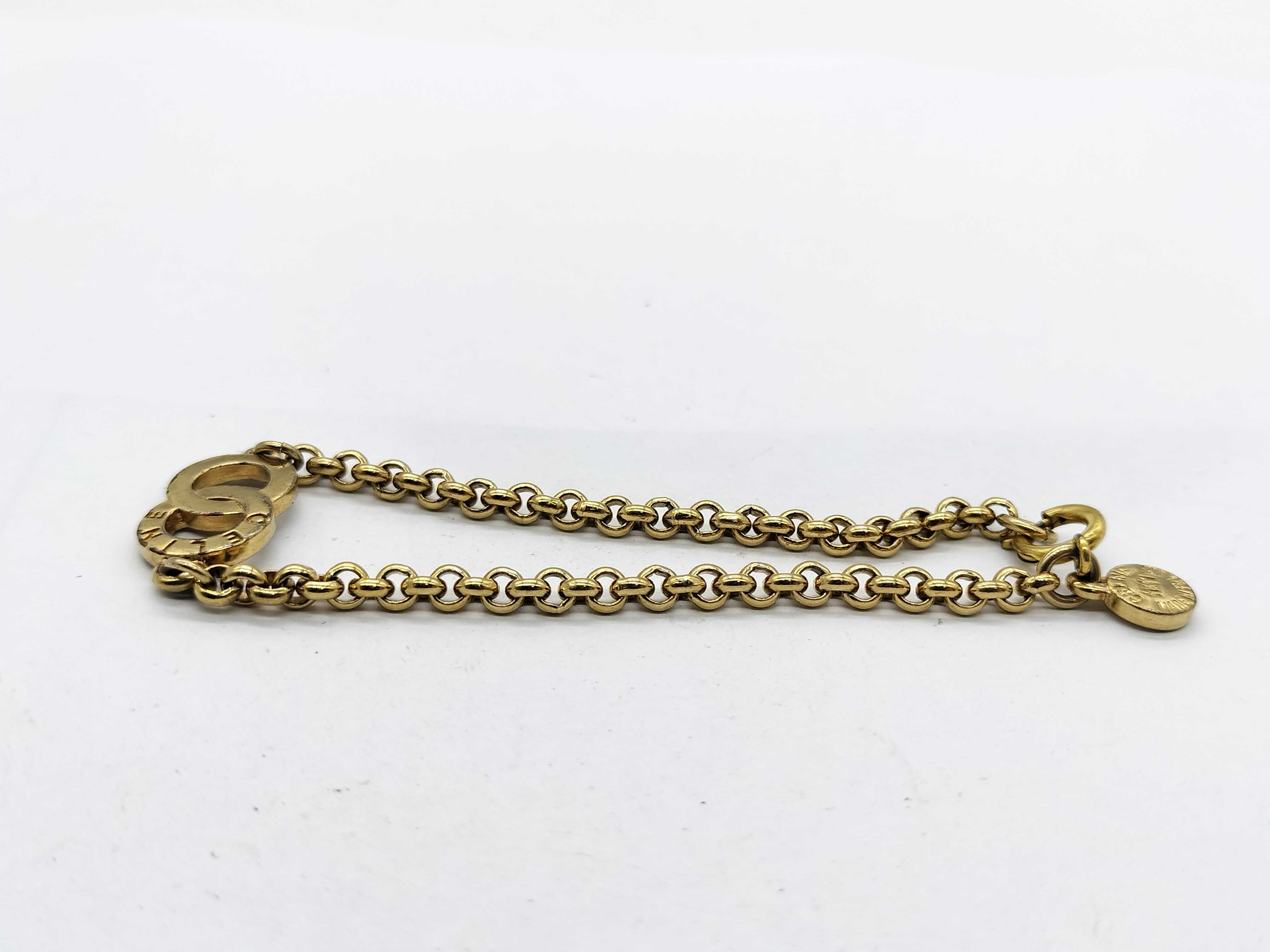 Circle Bracelet Bracelet/Bangle — view 3