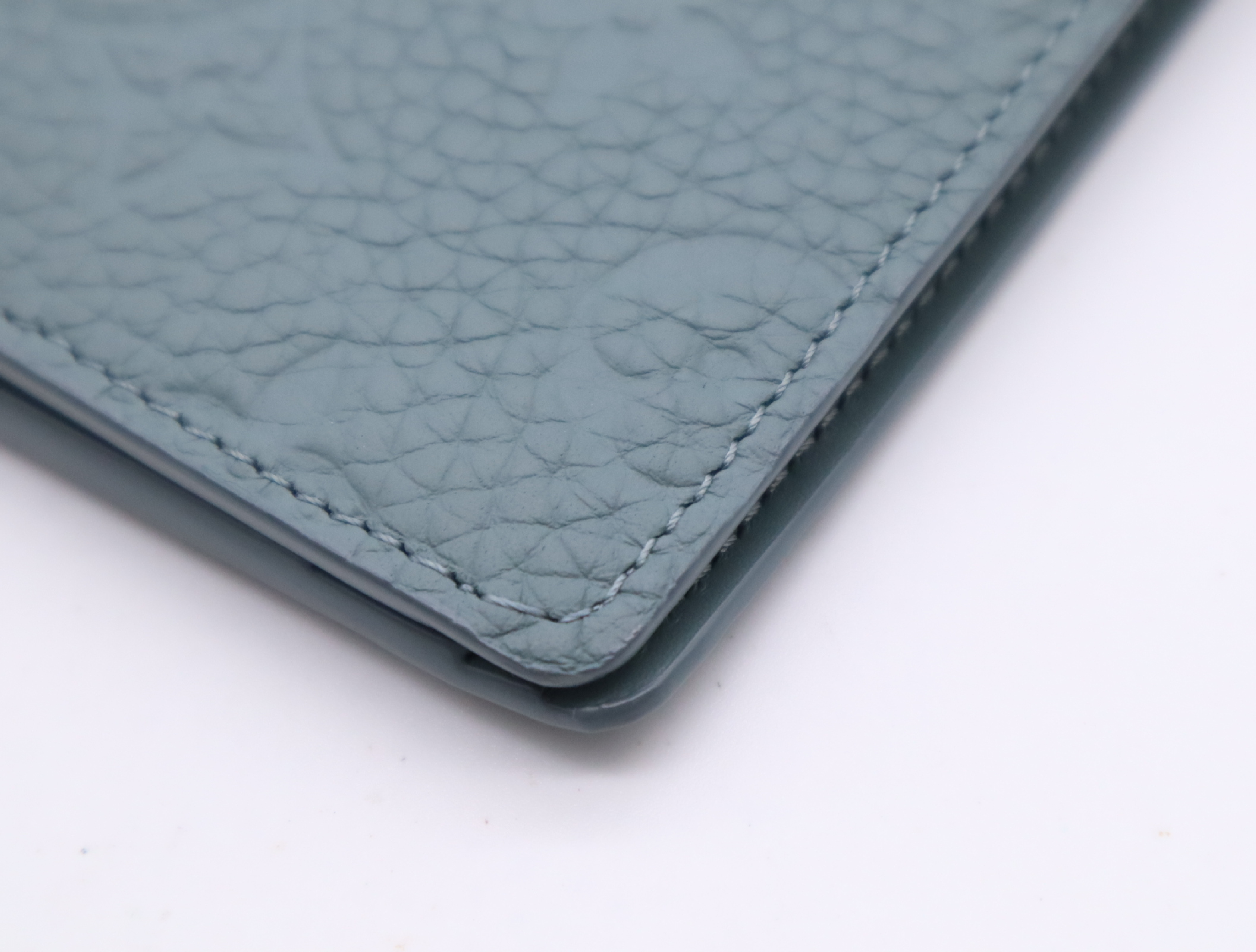 M14252 Taurillon Portefeuille Multiple Reversestone Compact Wallet Vert (with dust bag) — view 8