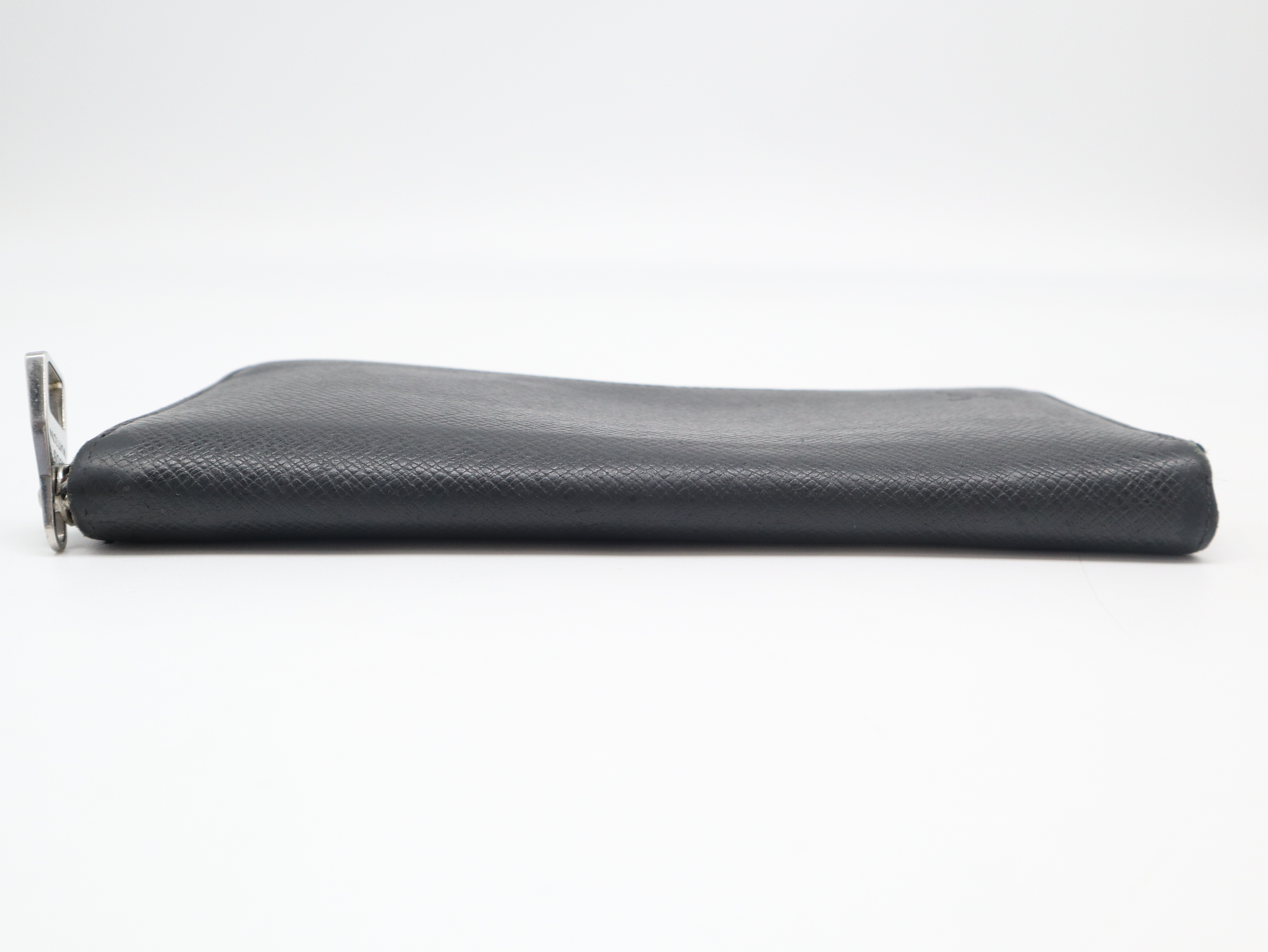 M30056 Taiga Zippy Organizer NM Wallet — view 6