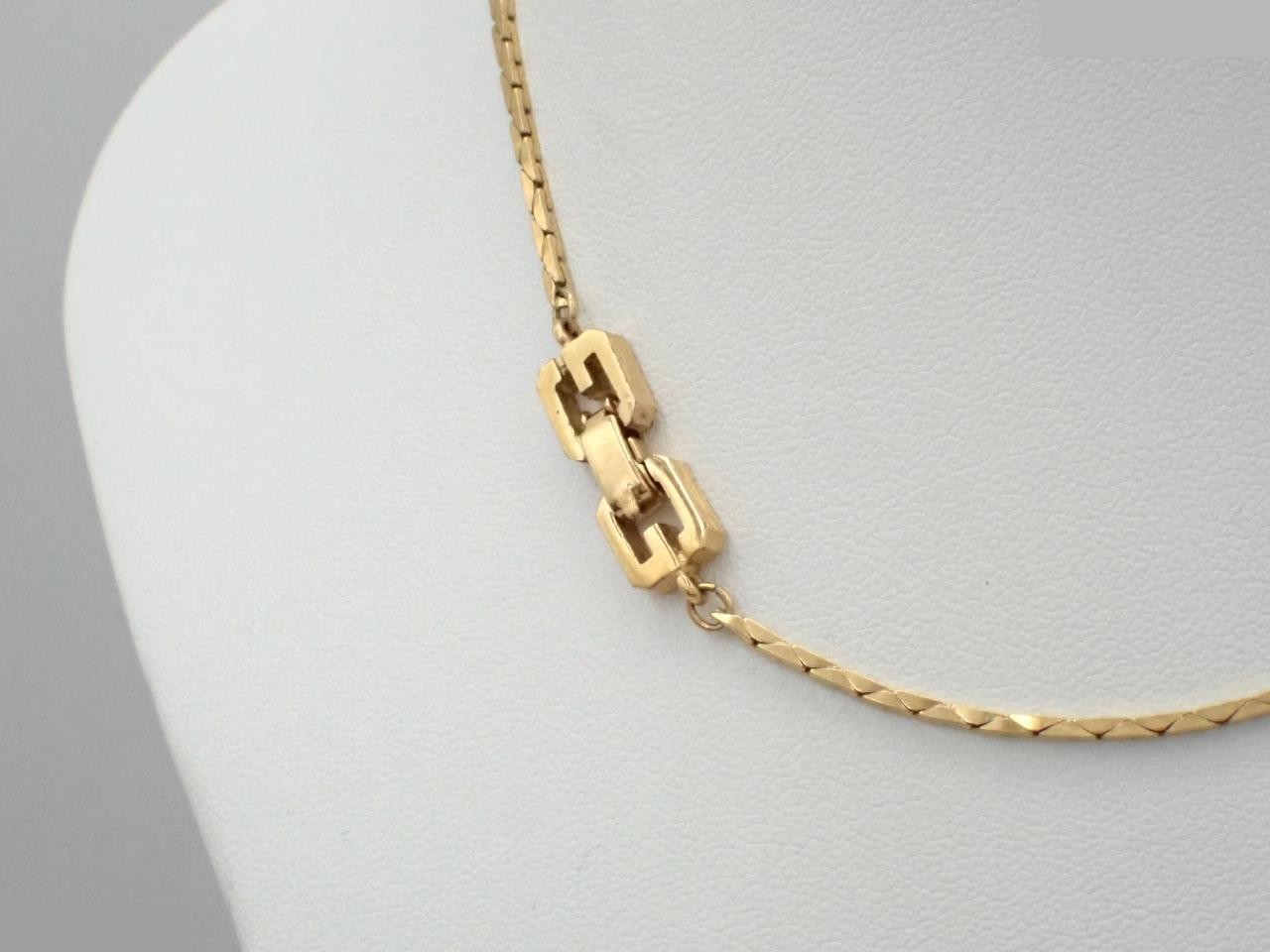 necklace — view 2
