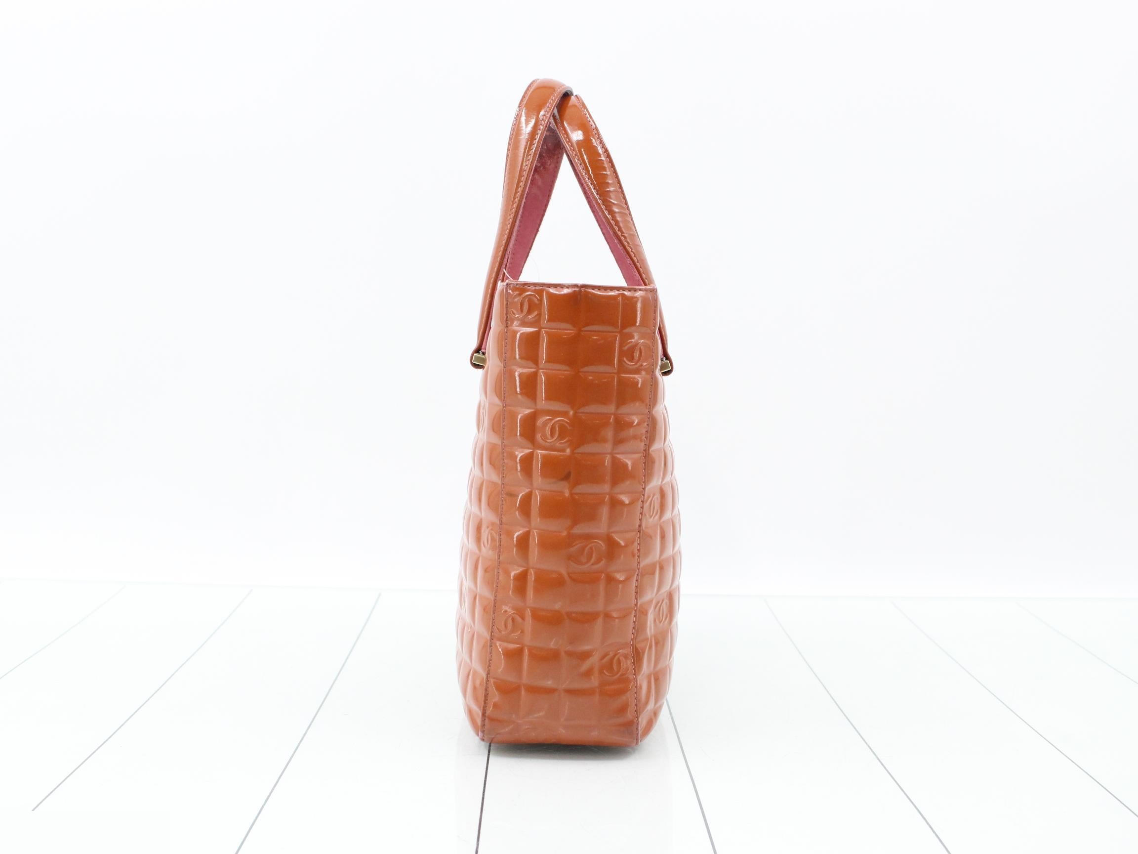 Chocolate bar enamel patent tote bag — view 3