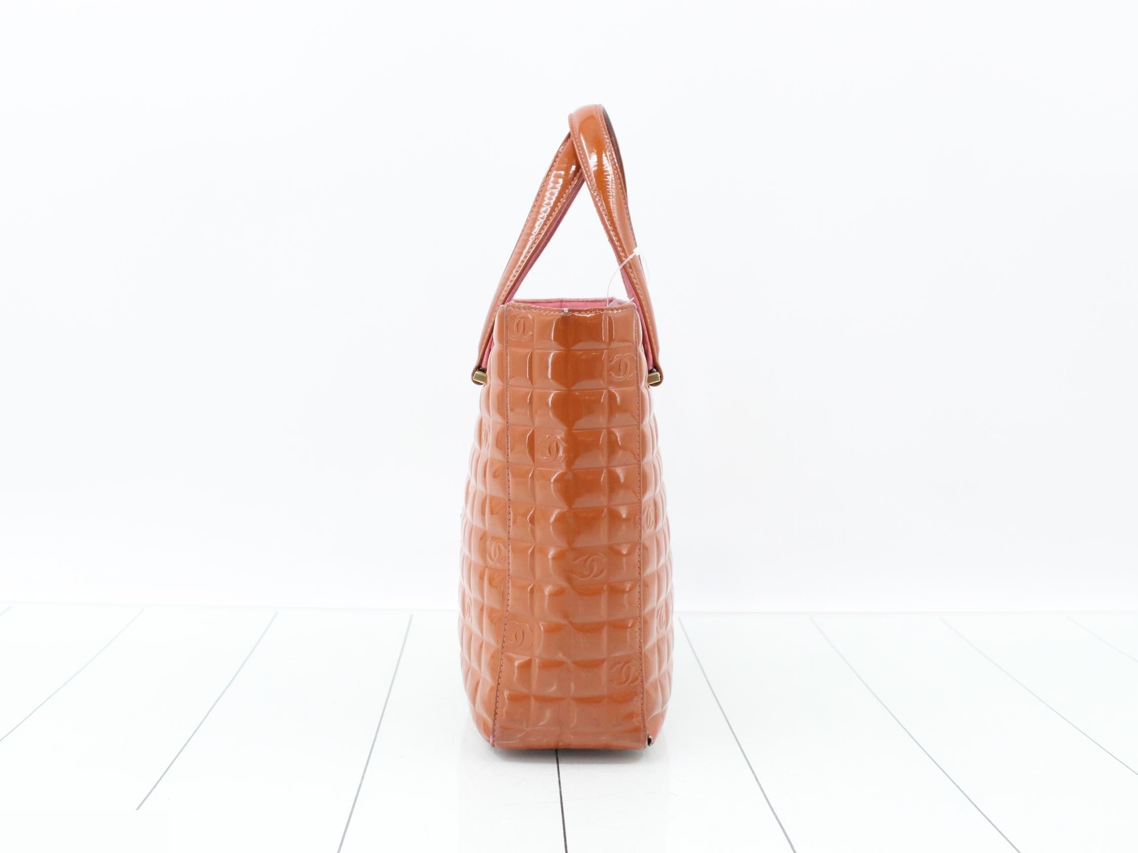 Chocolate bar enamel patent tote bag — view 4