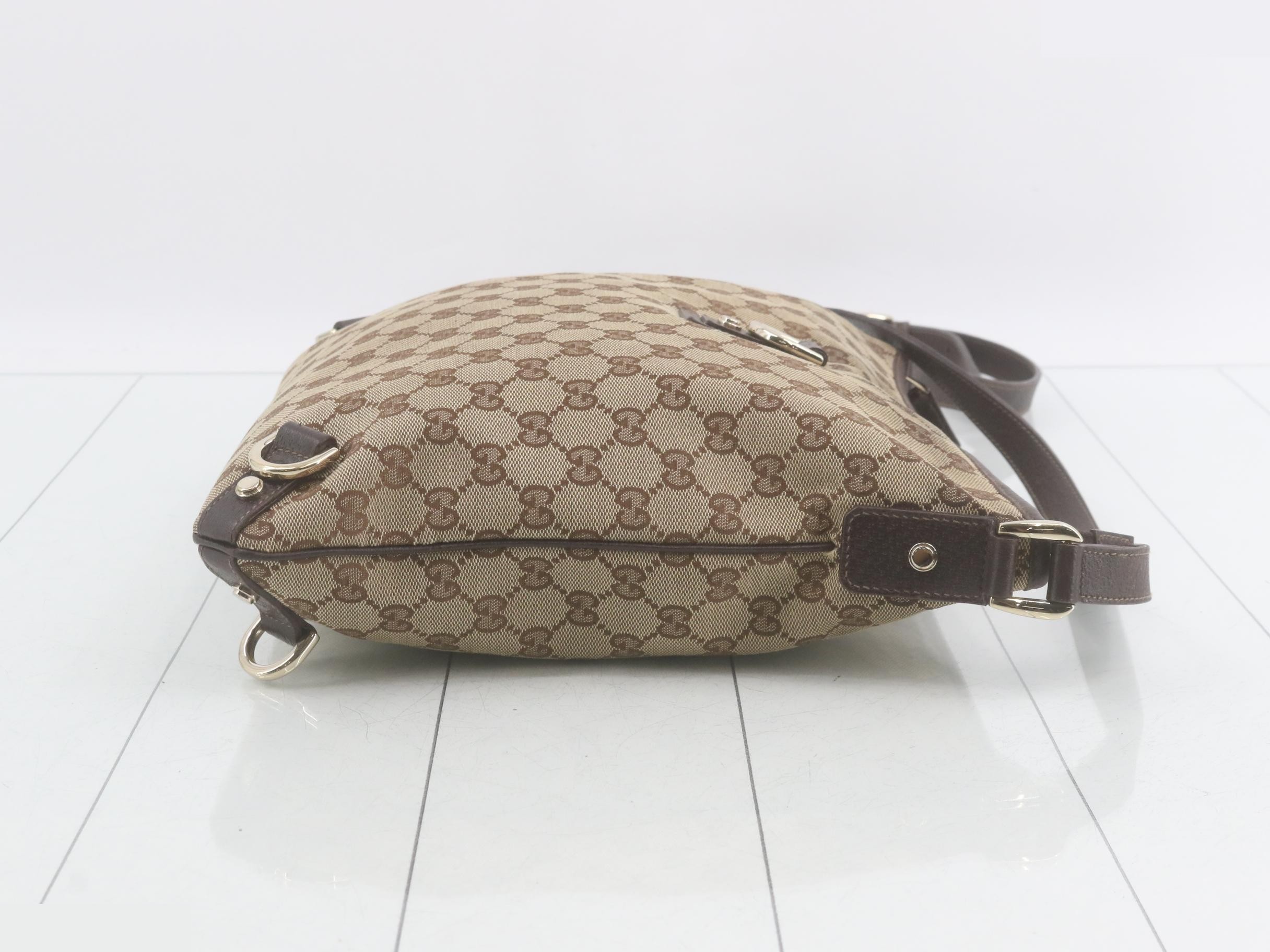 GG Canvas Shoulder Bag — view 3
