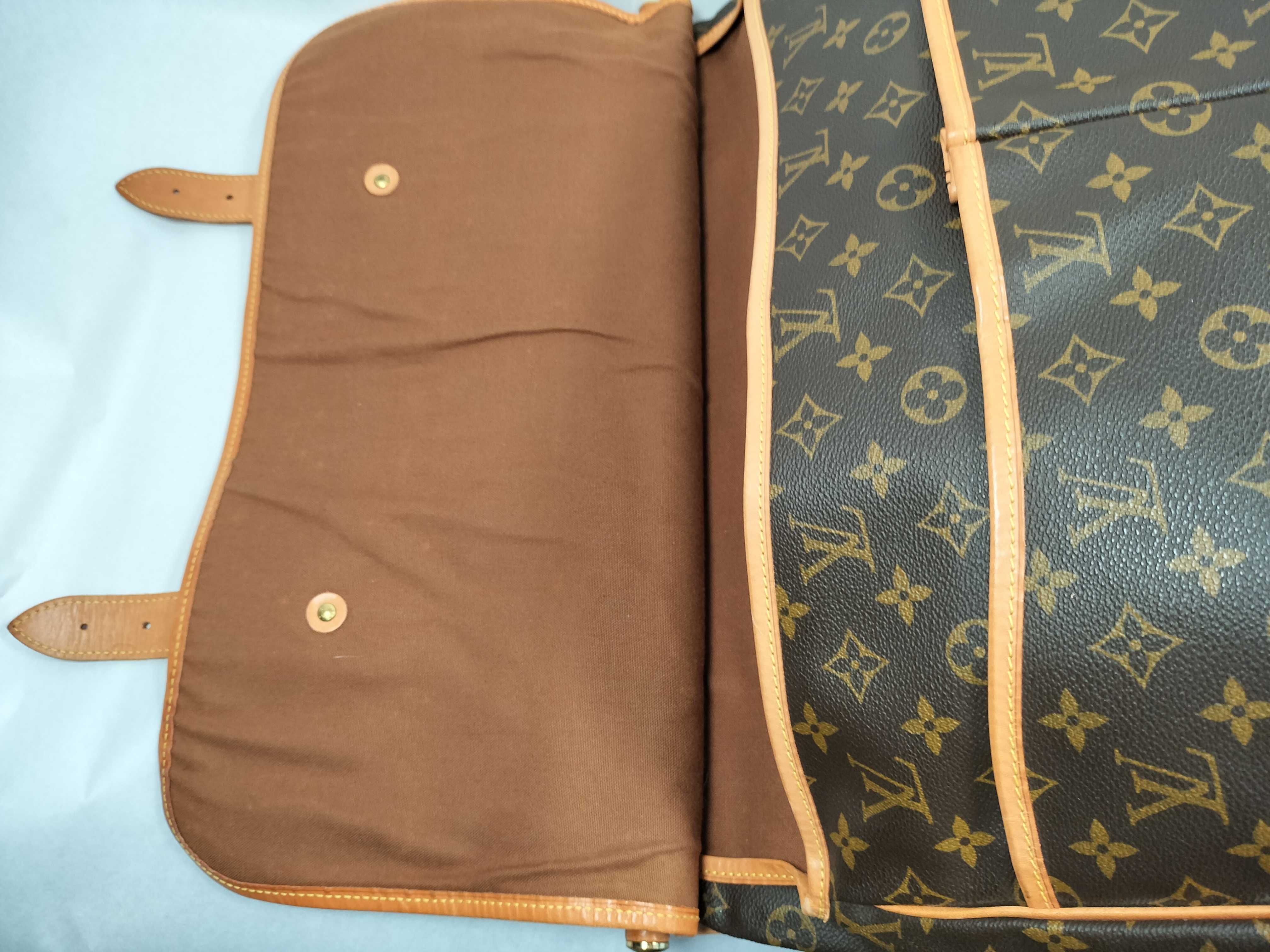 Monogram Sac Chasse M41140 Boston Bag — view 9