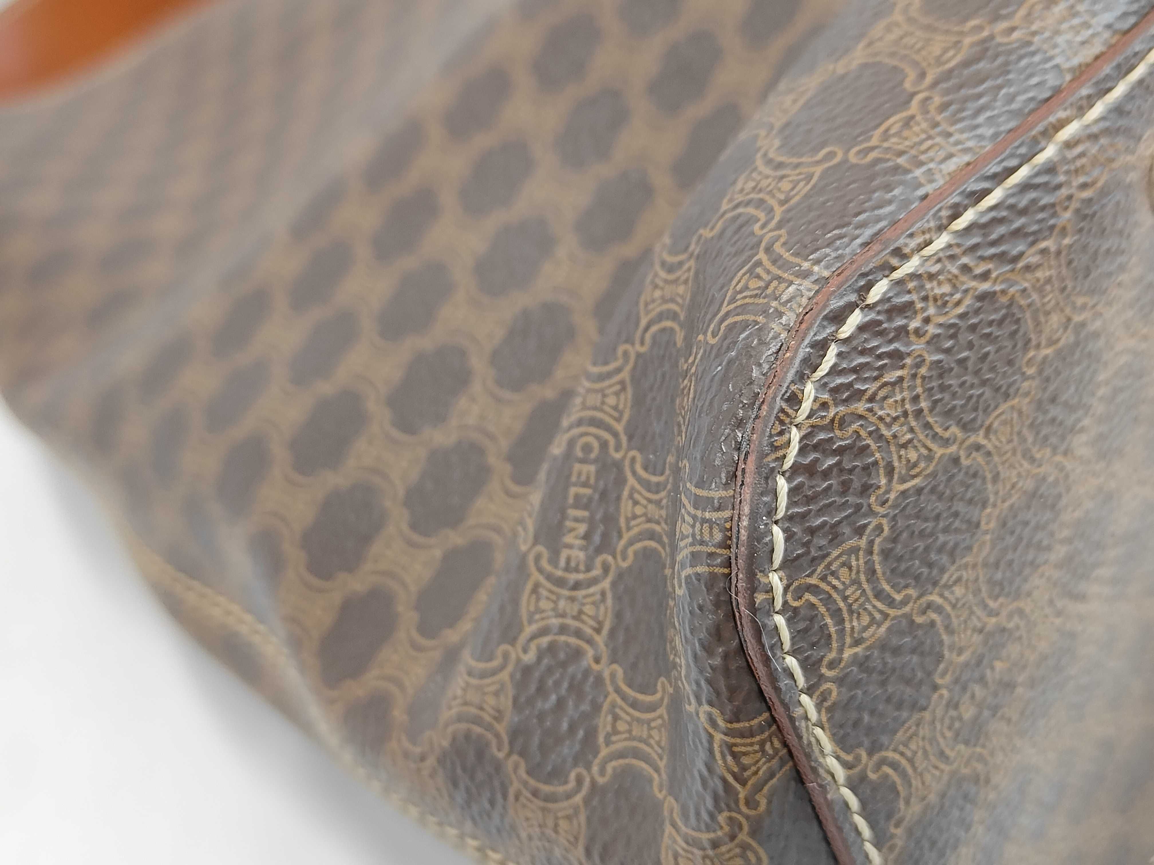 Circle Logo Leather Shoulder Bag — view 4
