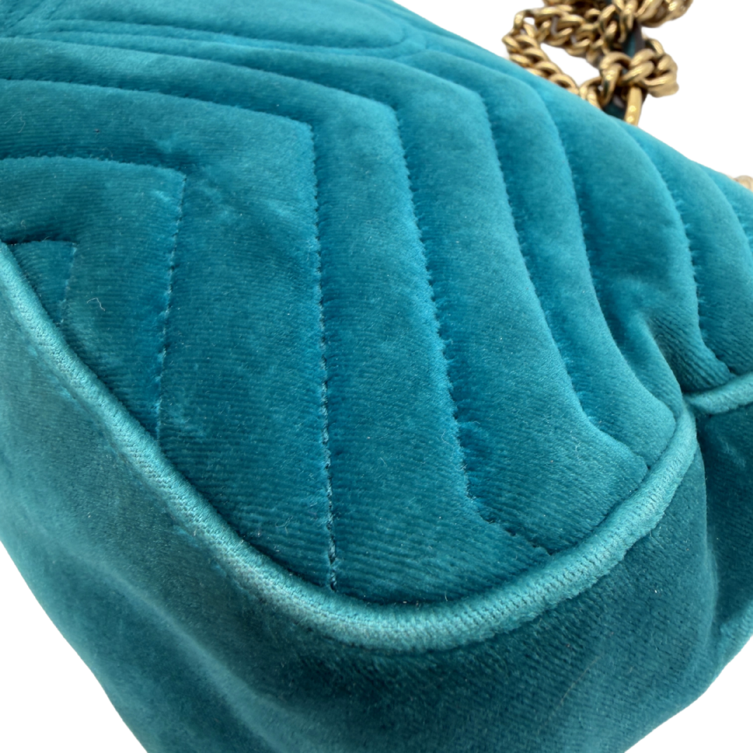 GG Marmont Matelassé Velvet Quilted Chain Shoulder Bag, Blue-Green with Gold Hardware. — view 9