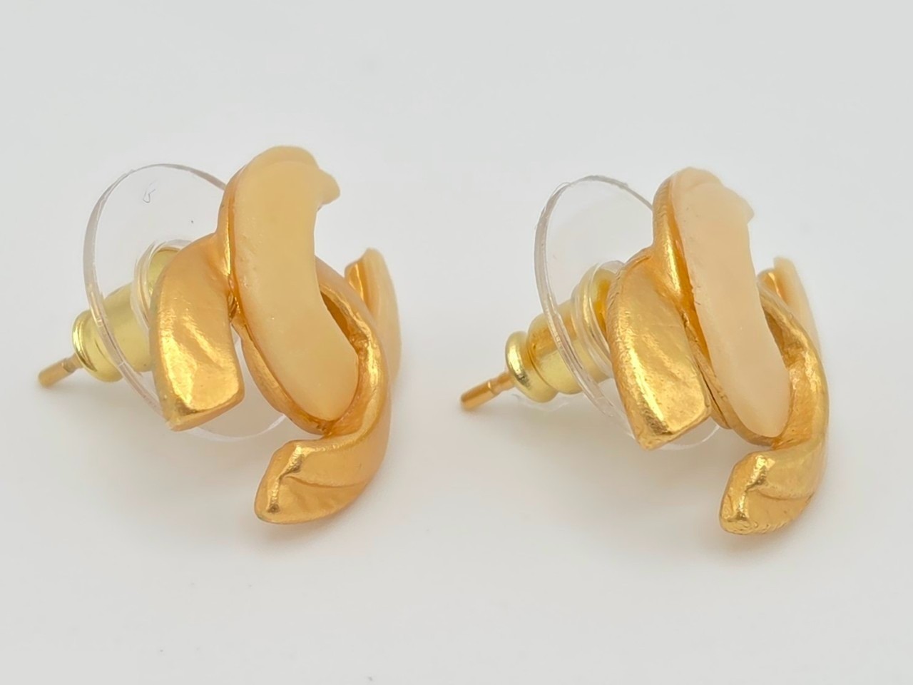 earrings — view 3