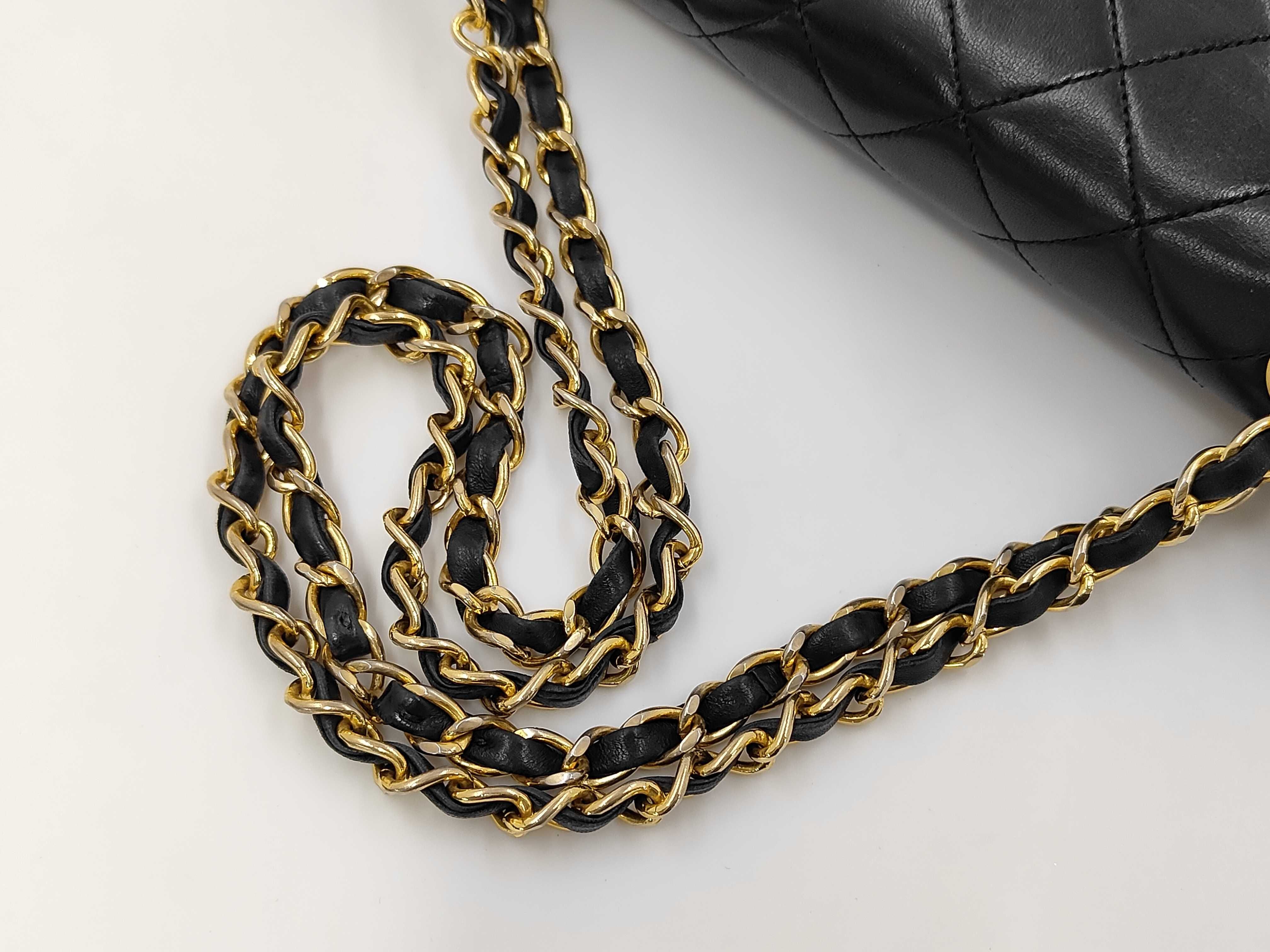 Matelassé 25 Double Flap Double Chain Lambskin Shoulder Bag — view 5