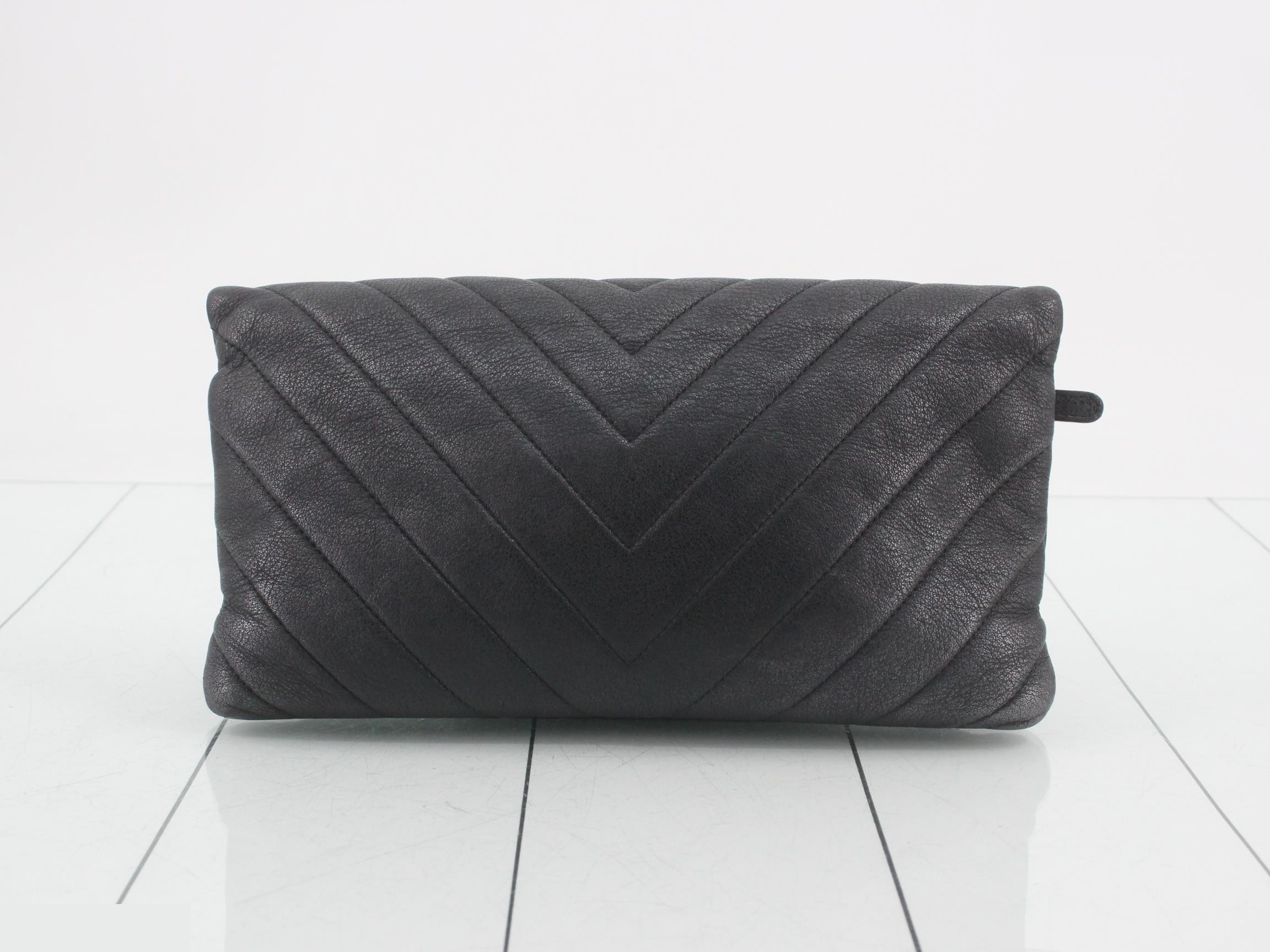 Clutch bag — view 2