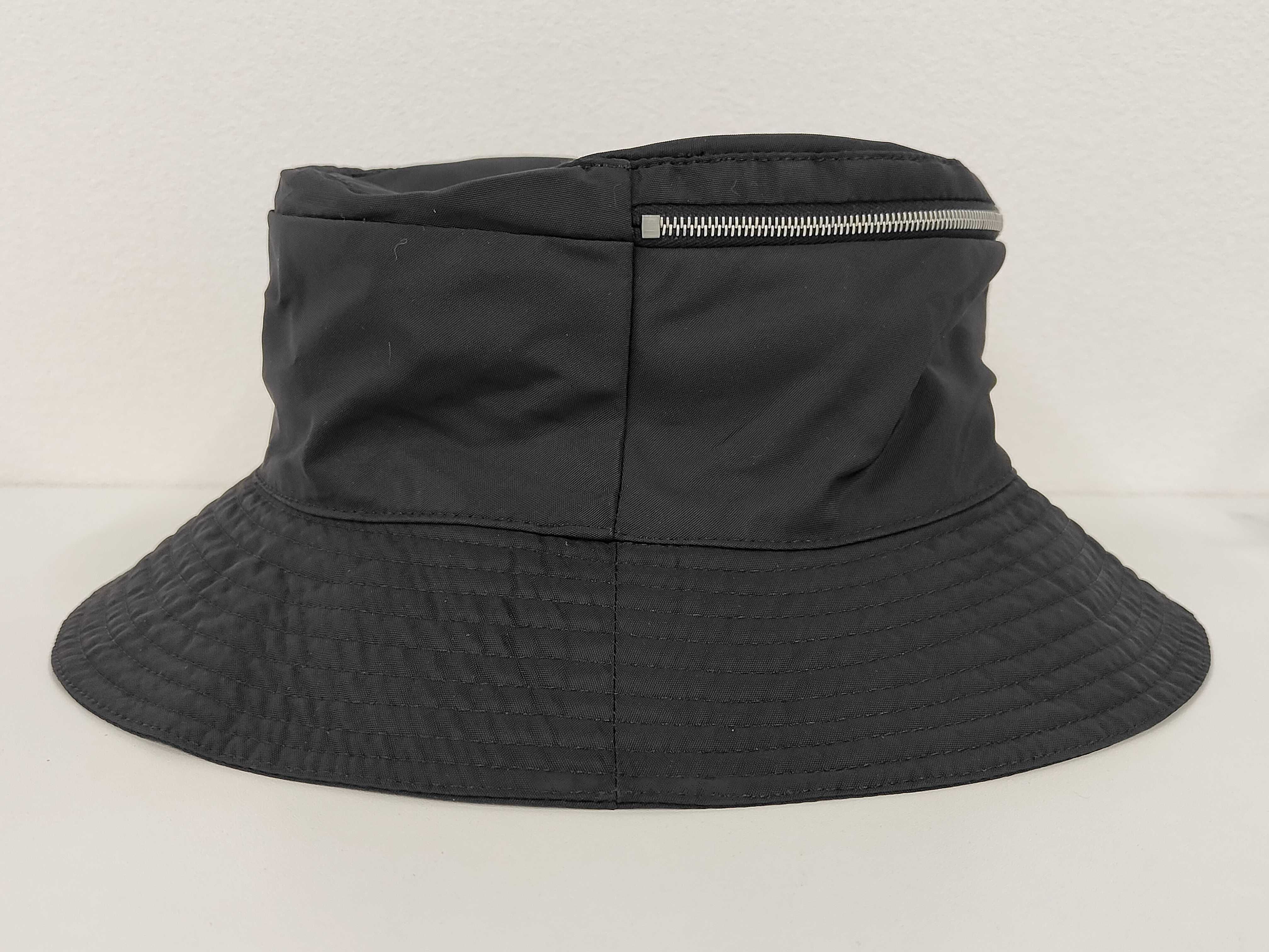 Hats and other accessories — view 3