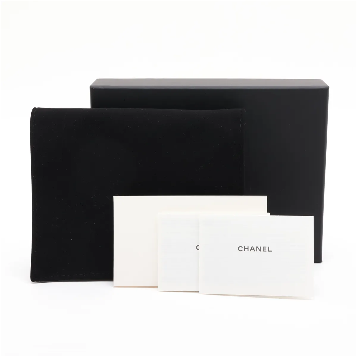 Matelassé Caviar Skin Coin Case, Black with Gold Hardware, U1P49384 — view 10