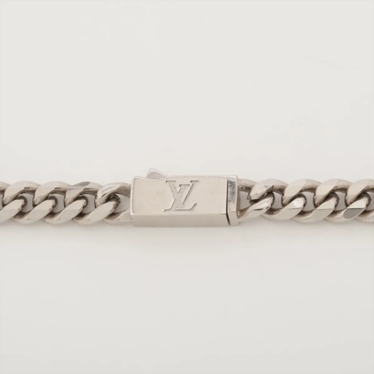 M01490 Monogram Row RM3273 Necklace Metal Silver — view 4