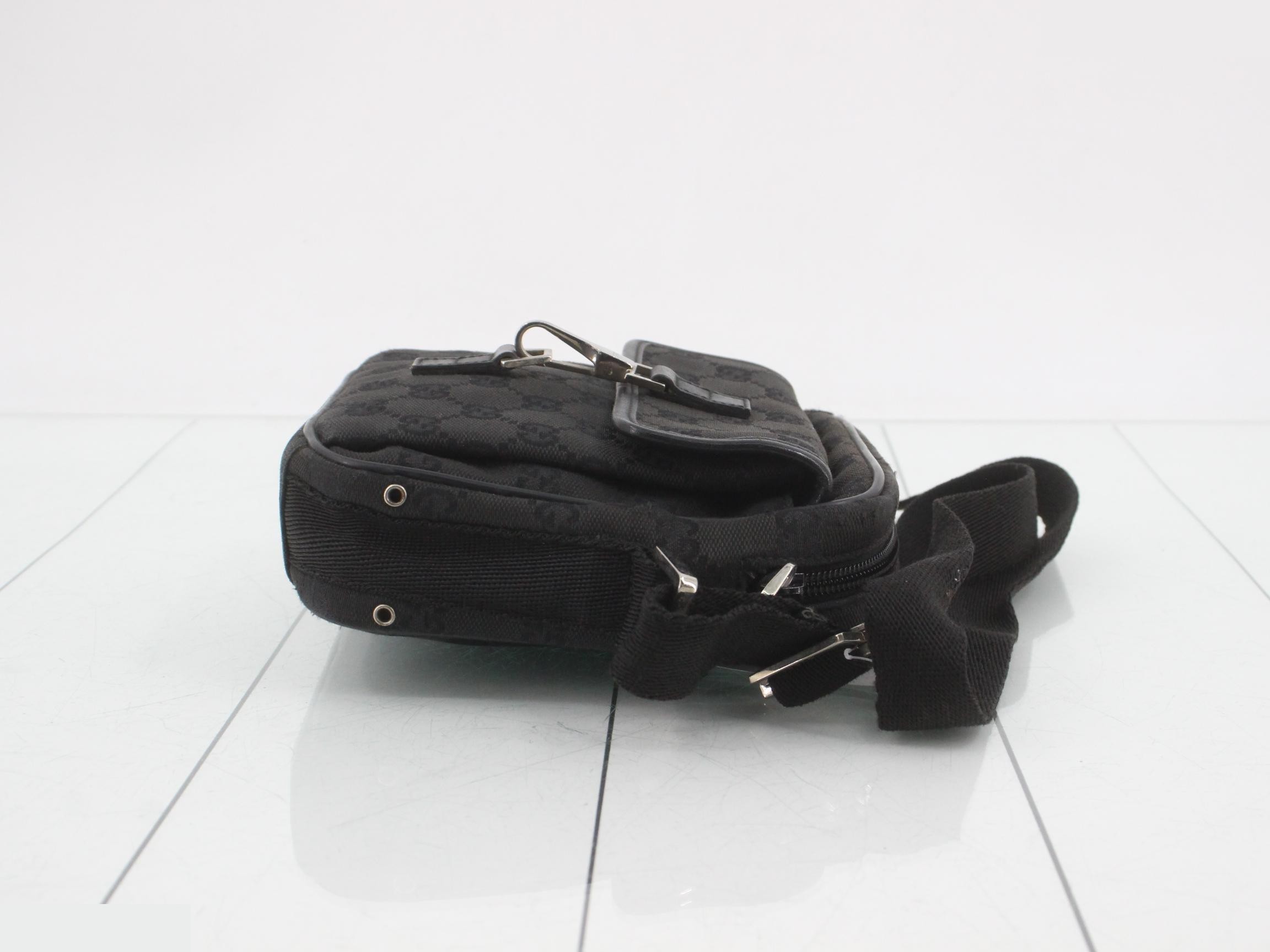 shoulder bag — view 3