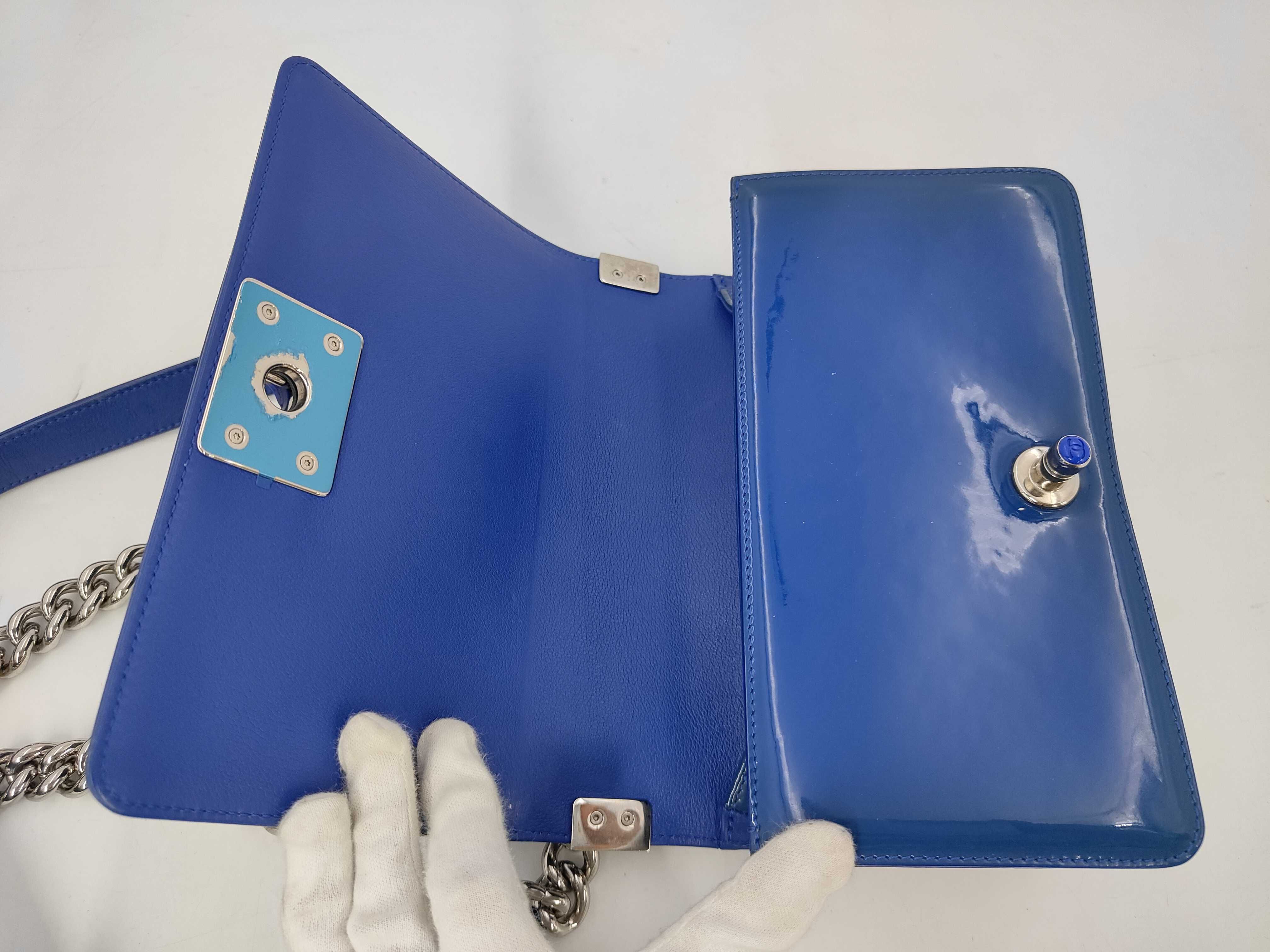 shoulder bag — view 9