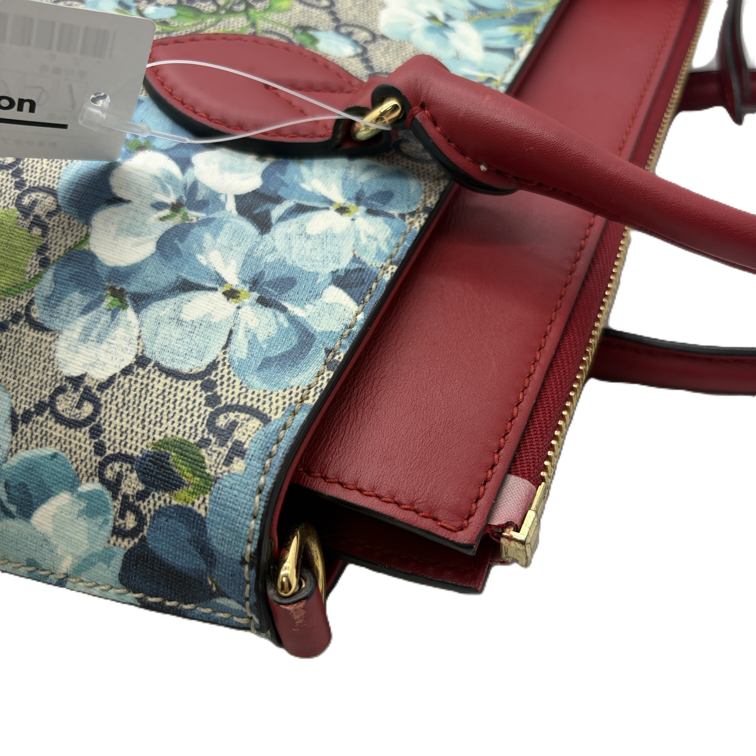 GG Blooms GG Supreme Shoulder Bag — view 8