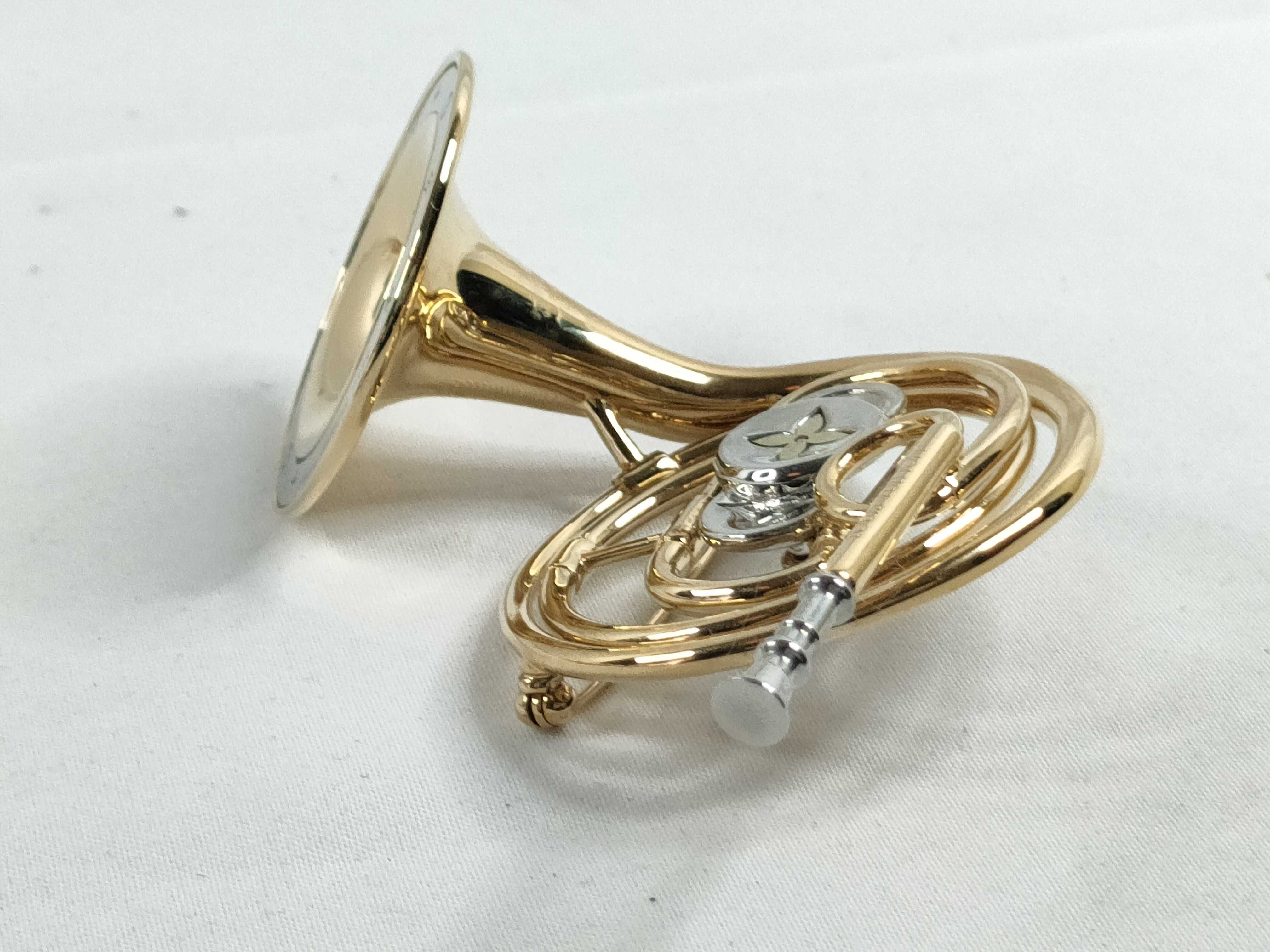 Symphony Brooch, Retail Price ¥229,900, M01441 Charm — view 6